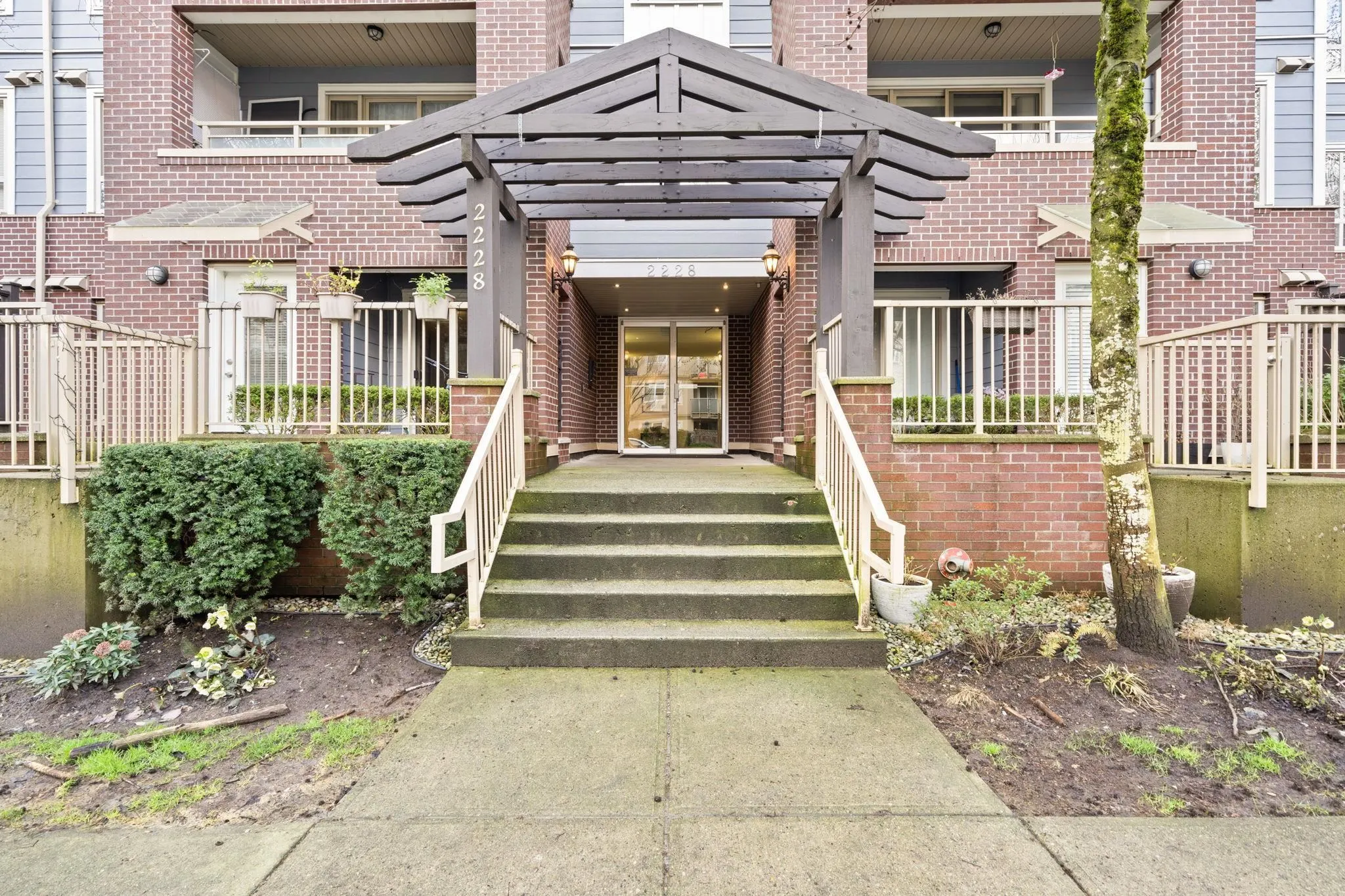 2228 Welcher Avenue #102