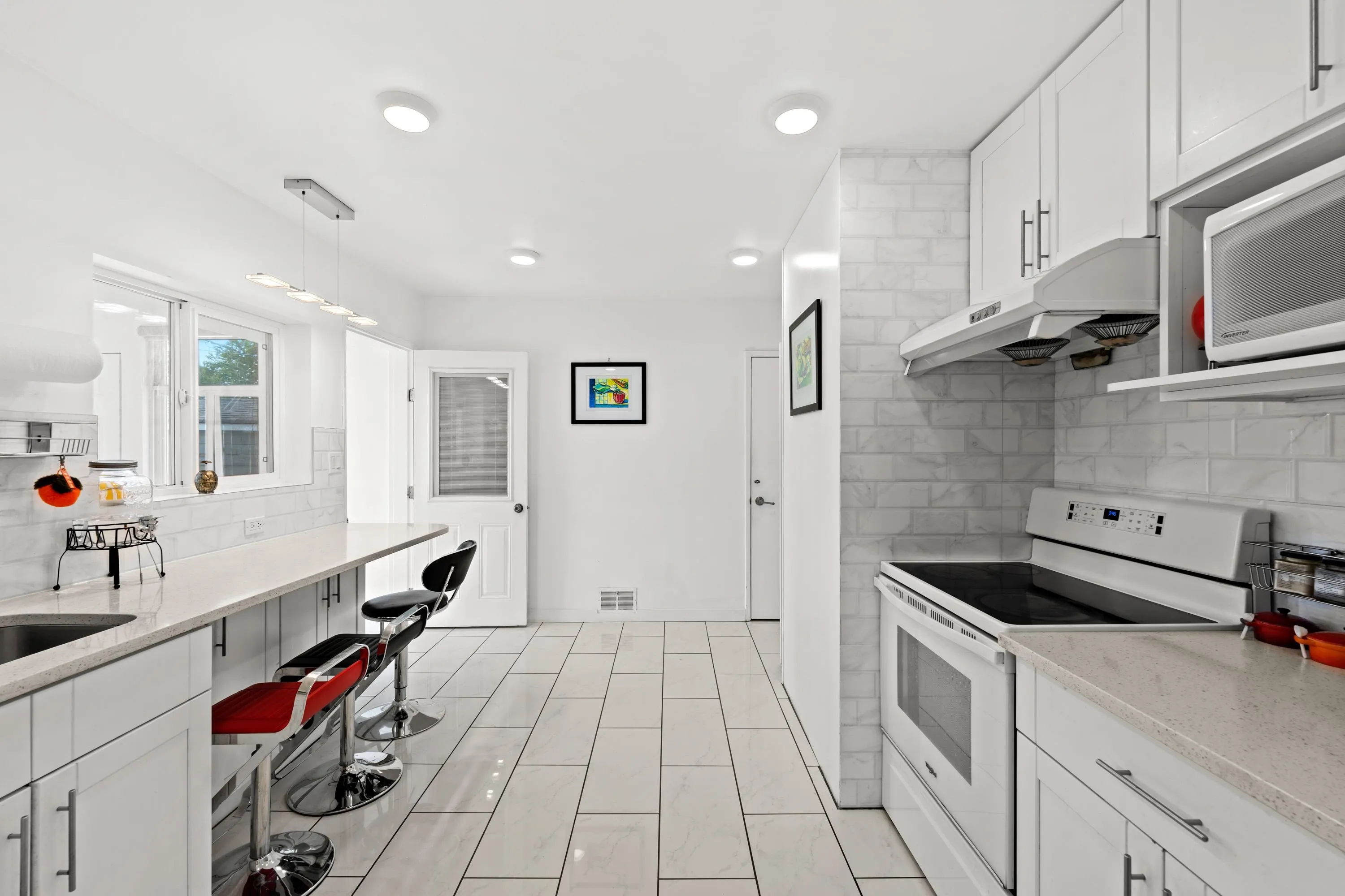 4194 Cherrywood Crescent