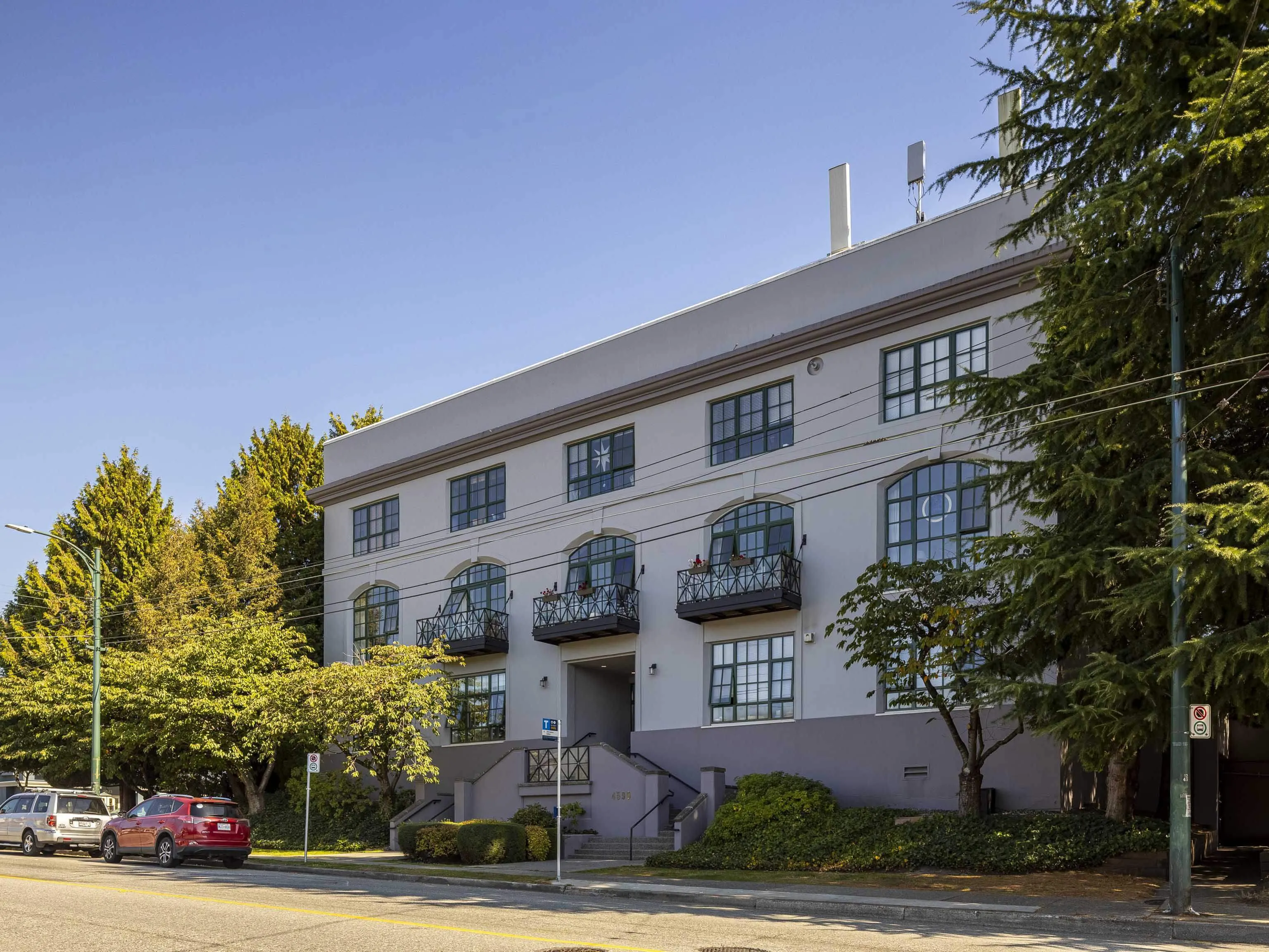 4590 Earles Street #304