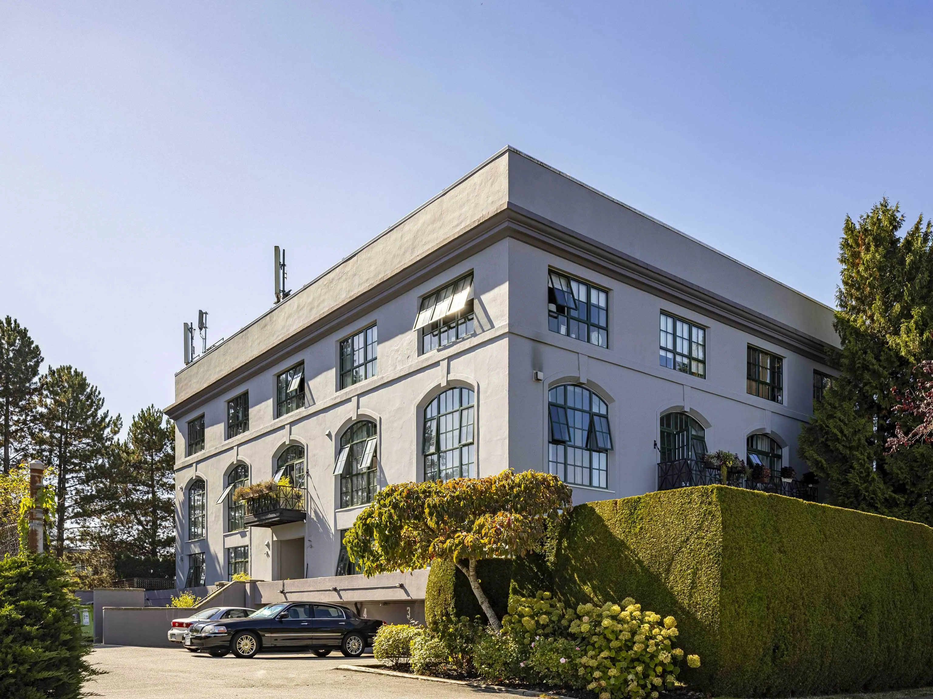 4590 Earles Street #304