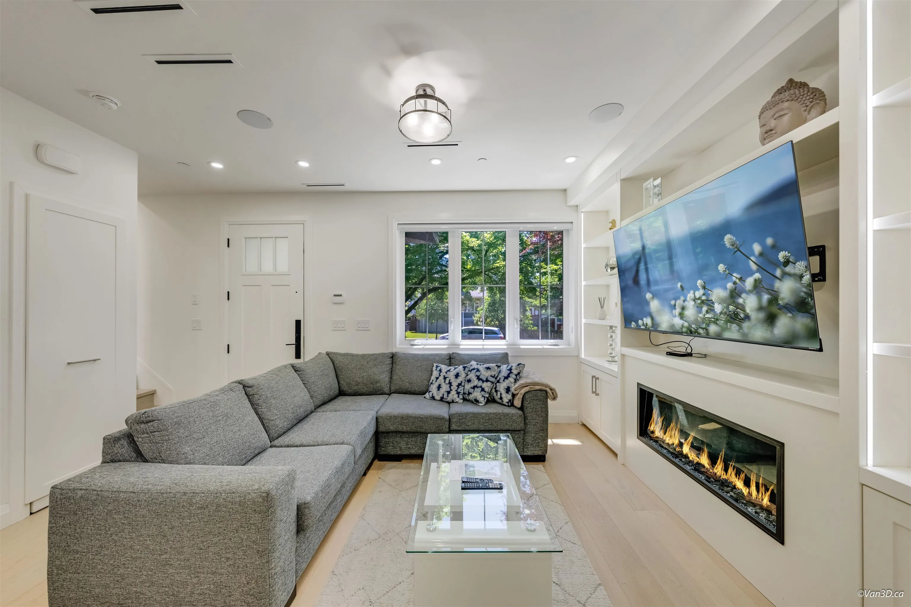 683 W 19th Avenue #1