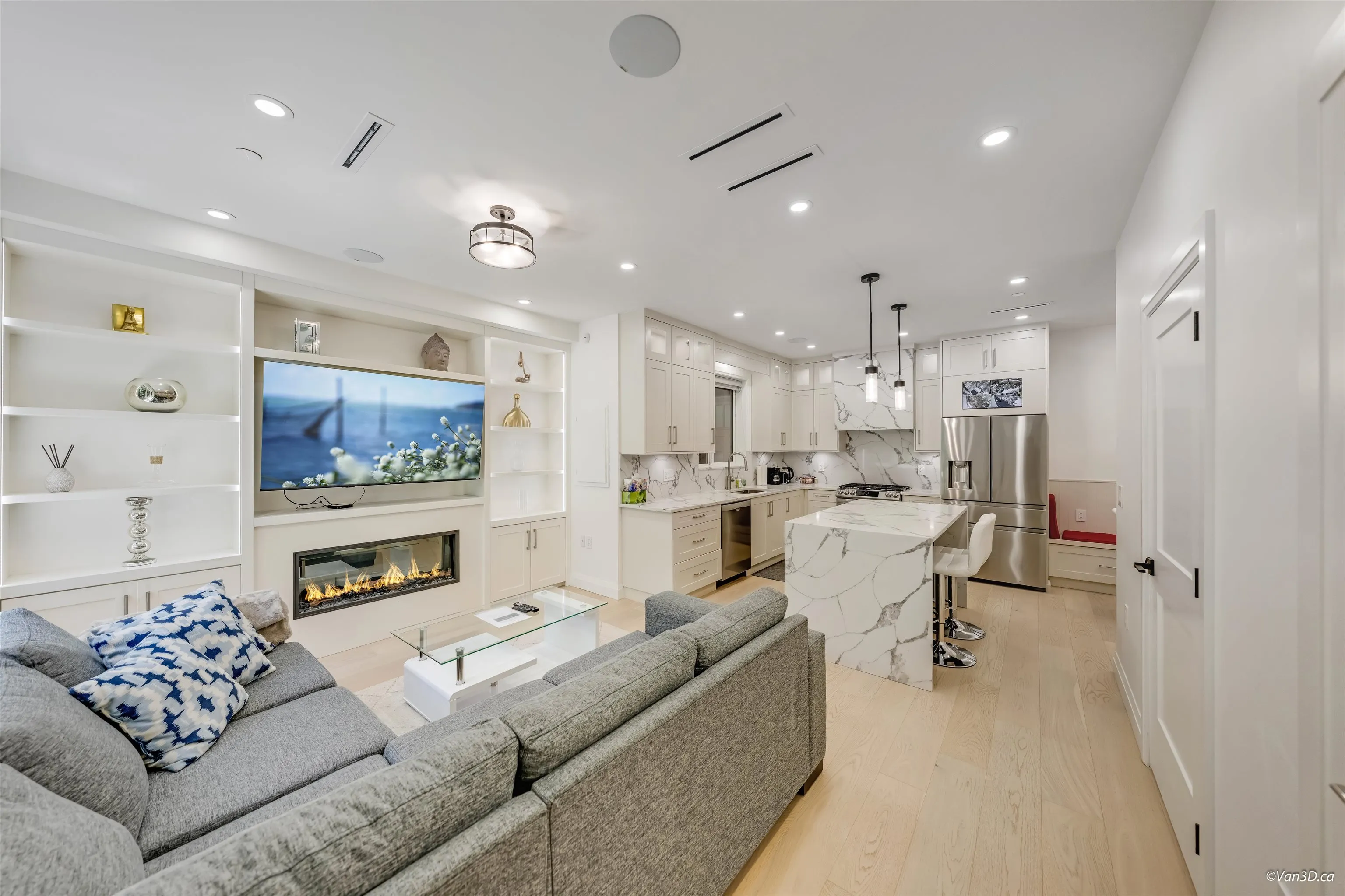 683 W 19th Avenue #1