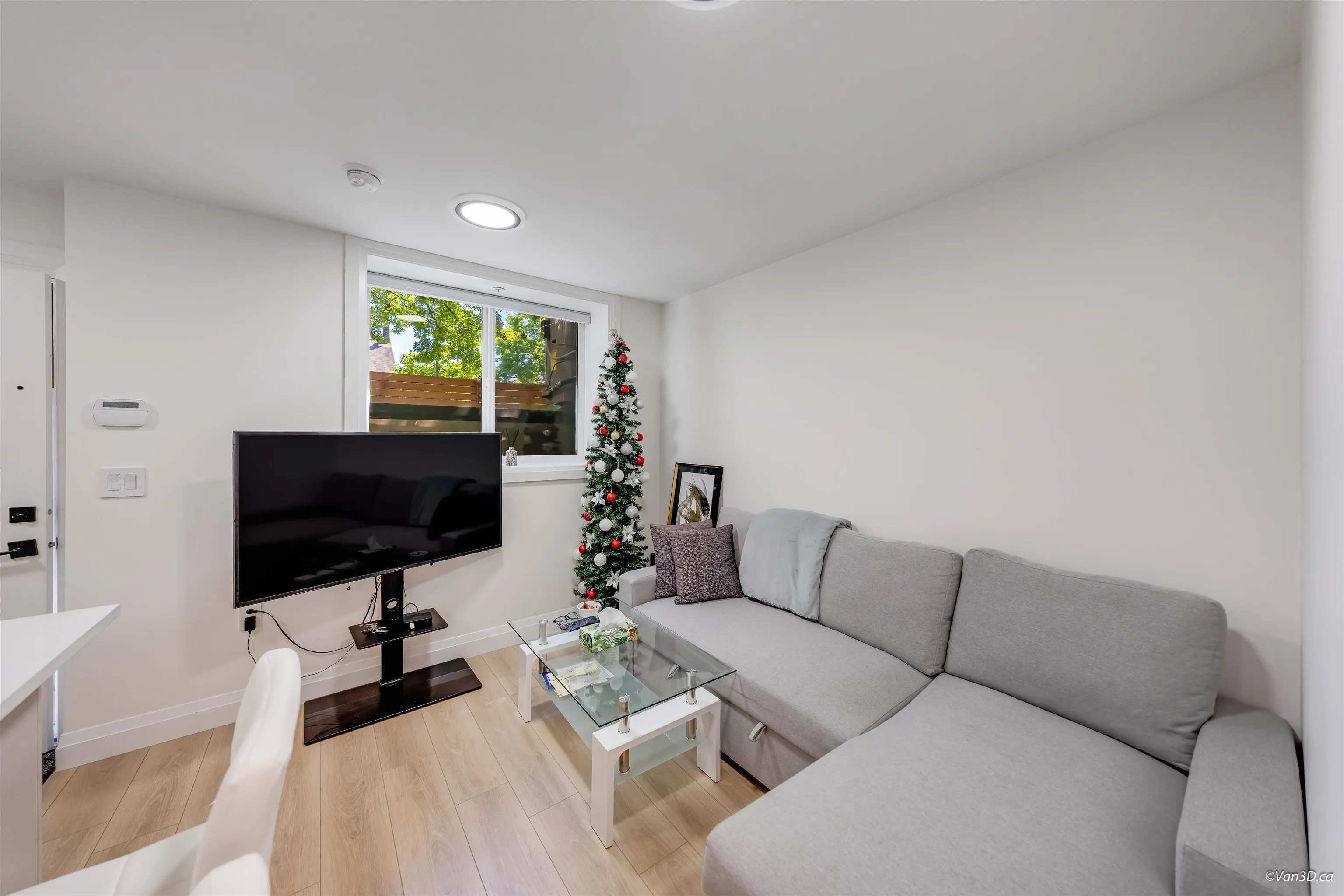 683 W 19th Avenue #1