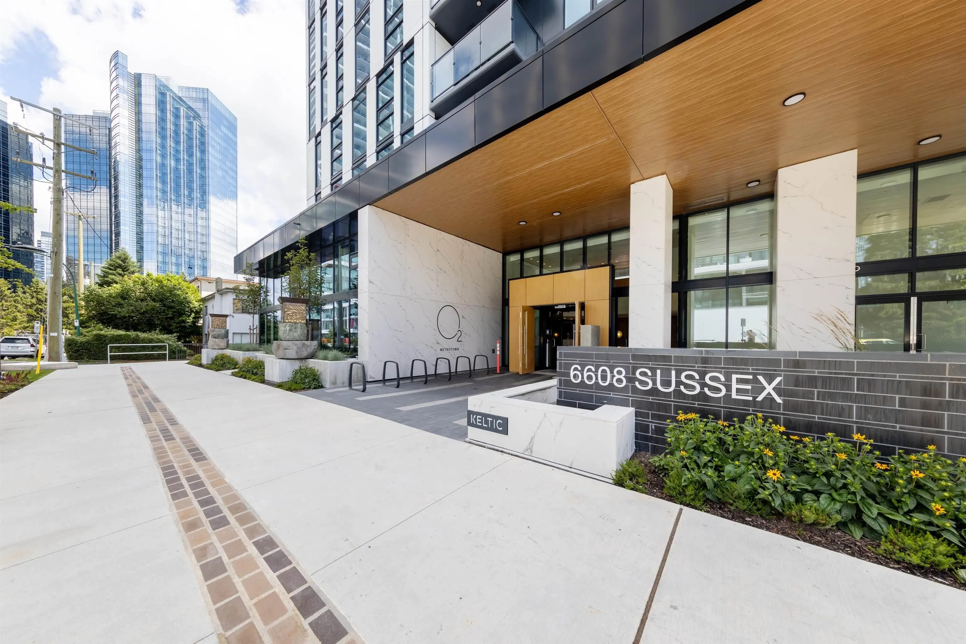 6608 Sussex Avenue #2202