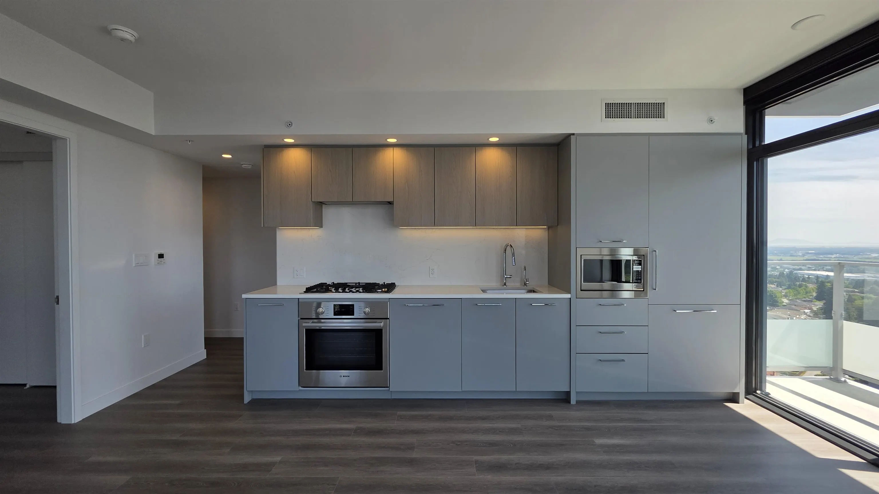 6608 Sussex Avenue #2202