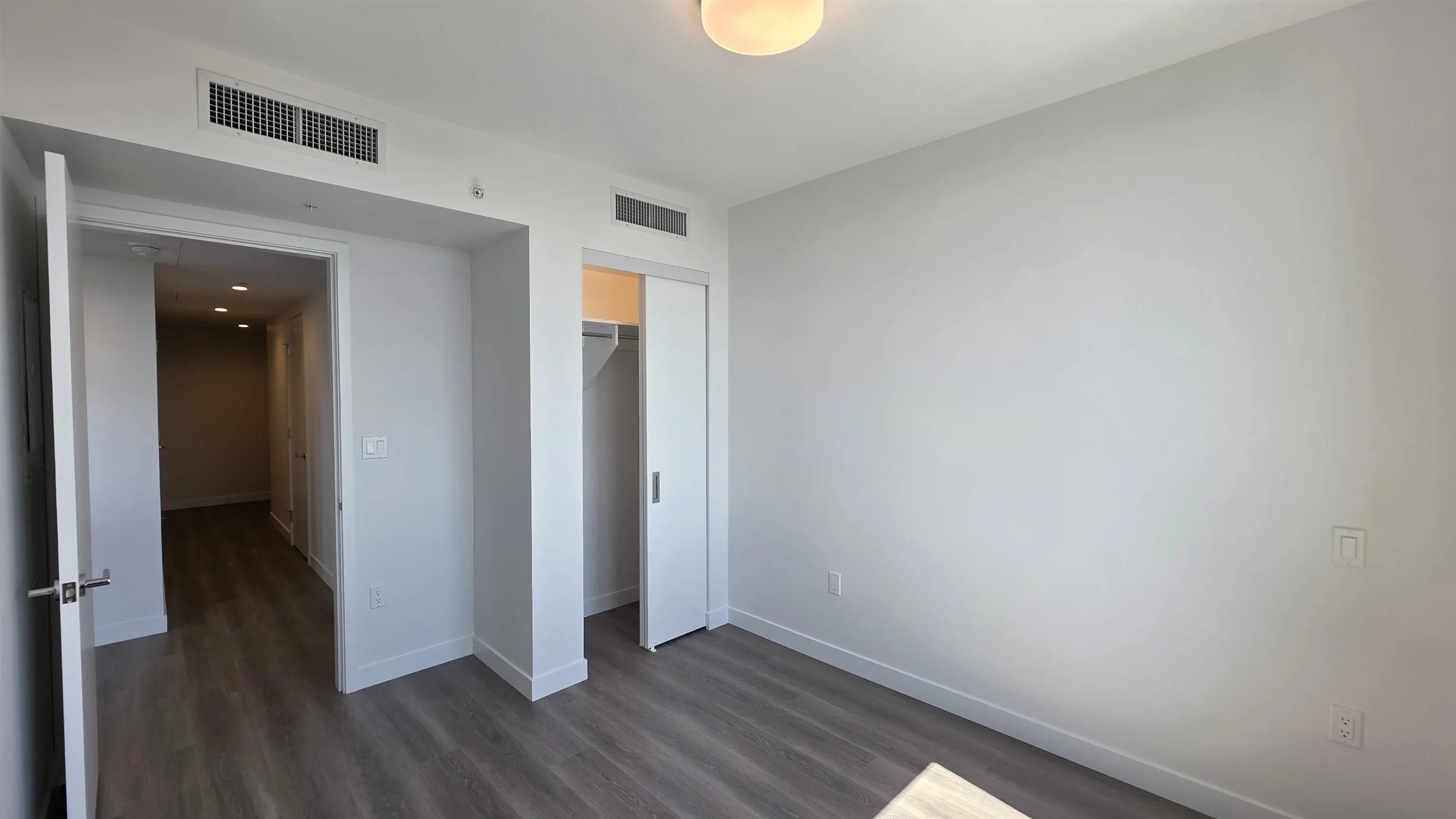 6608 Sussex Avenue #2202