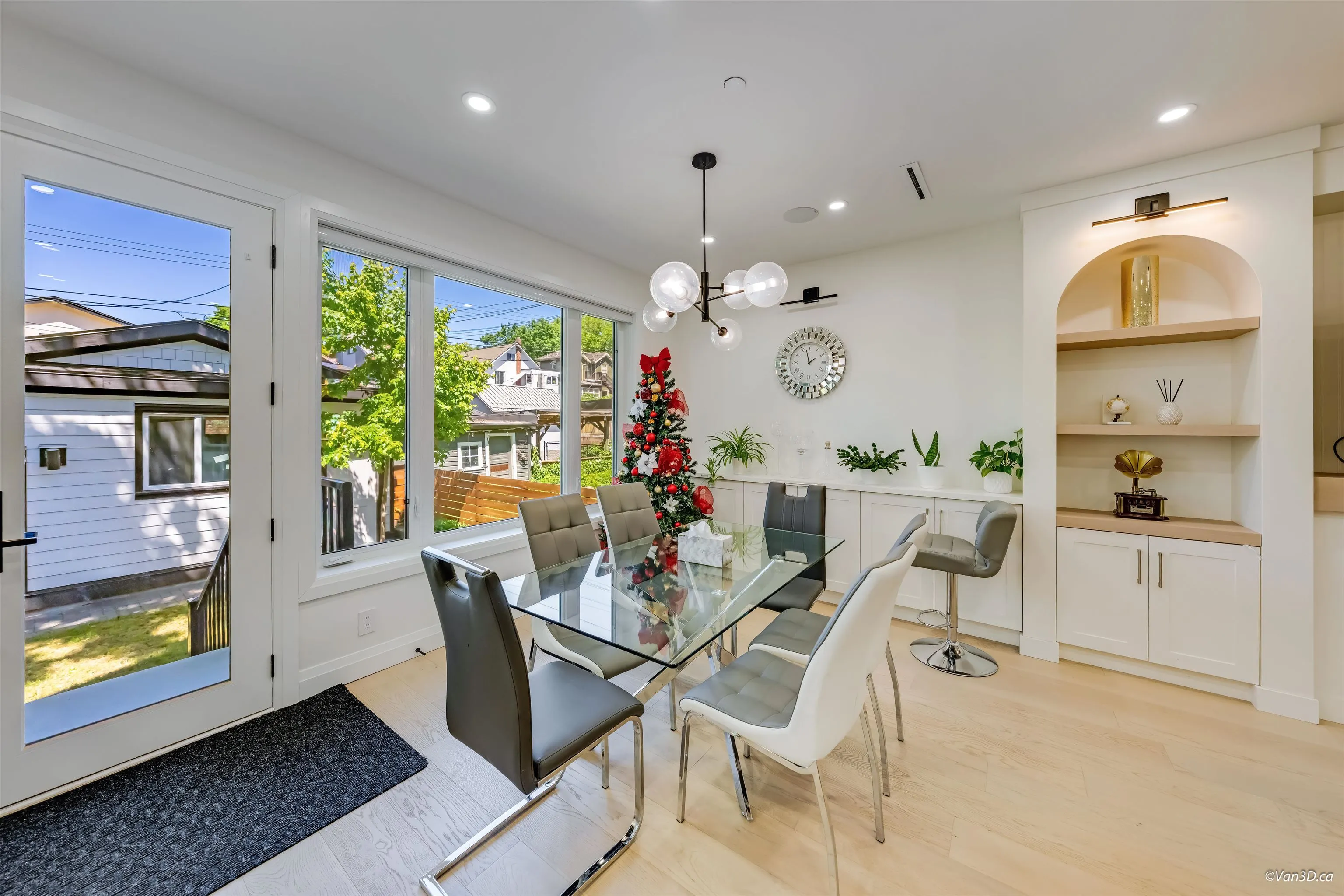 683 W 19th Avenue #2