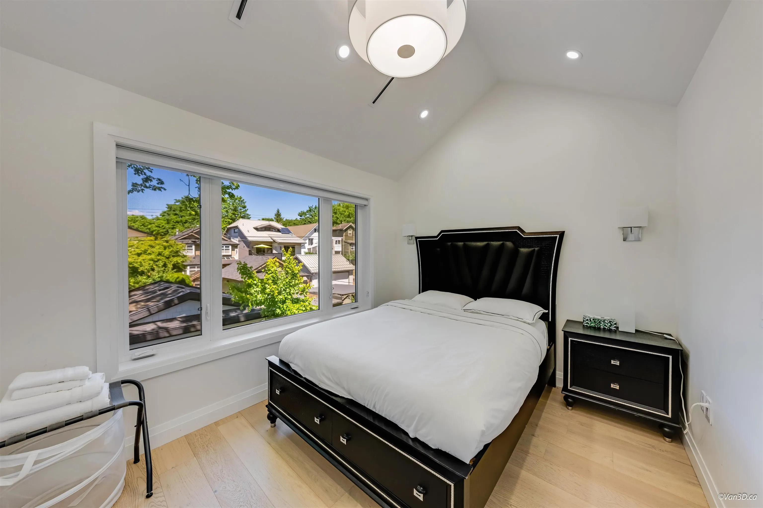 683 W 19th Avenue #2