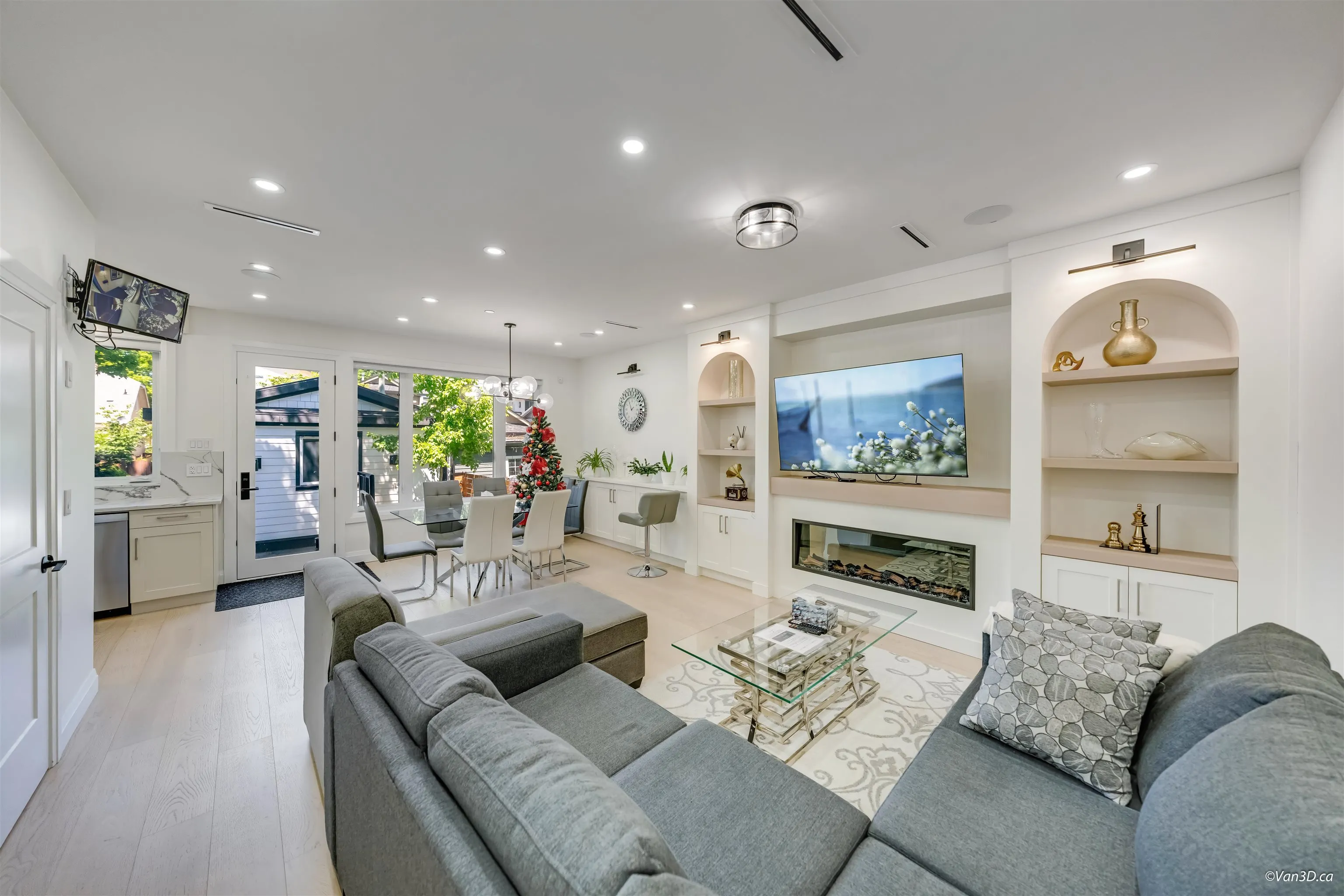 683 W 19th Avenue #2