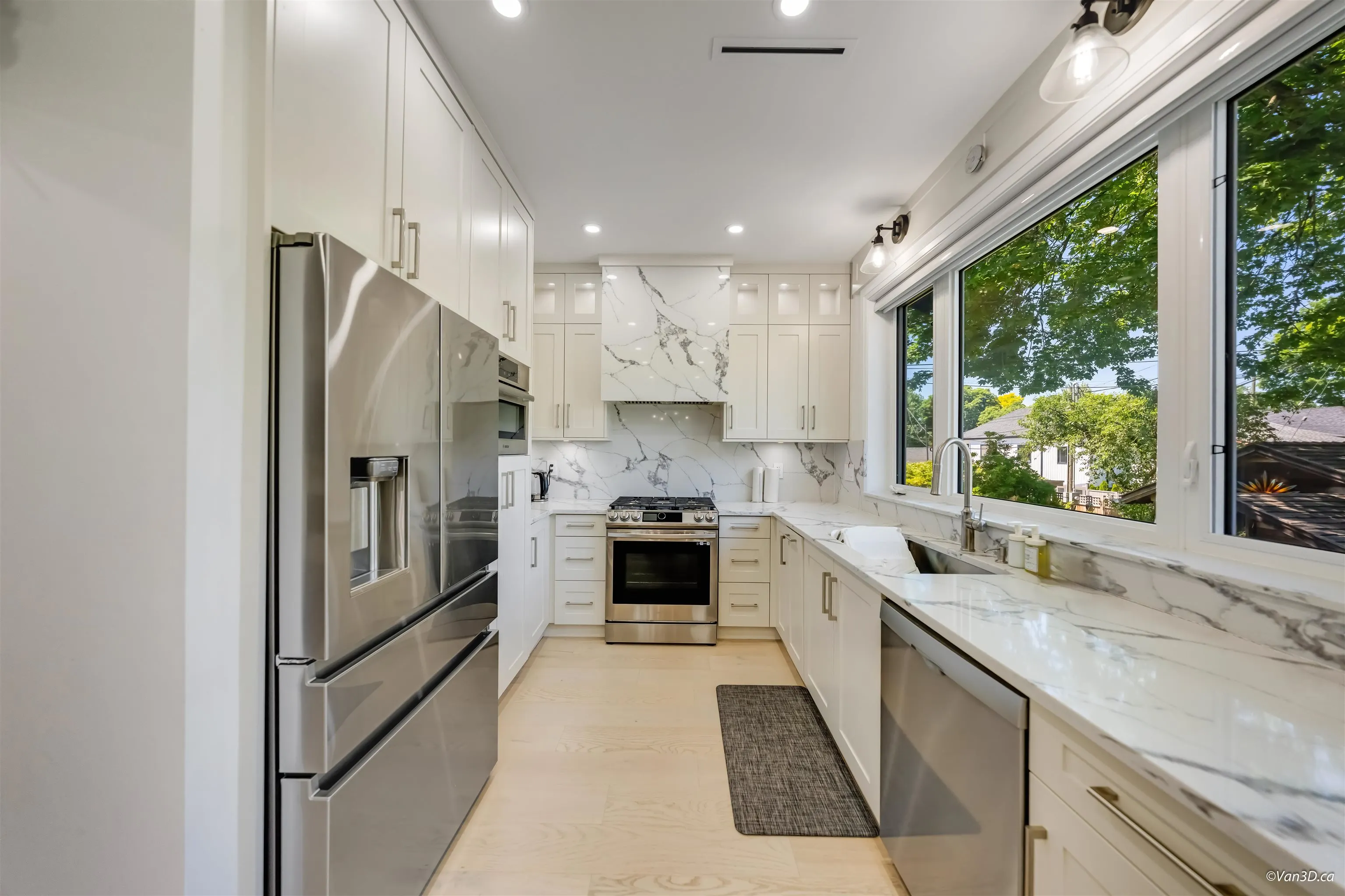 683 W 19th Avenue #2