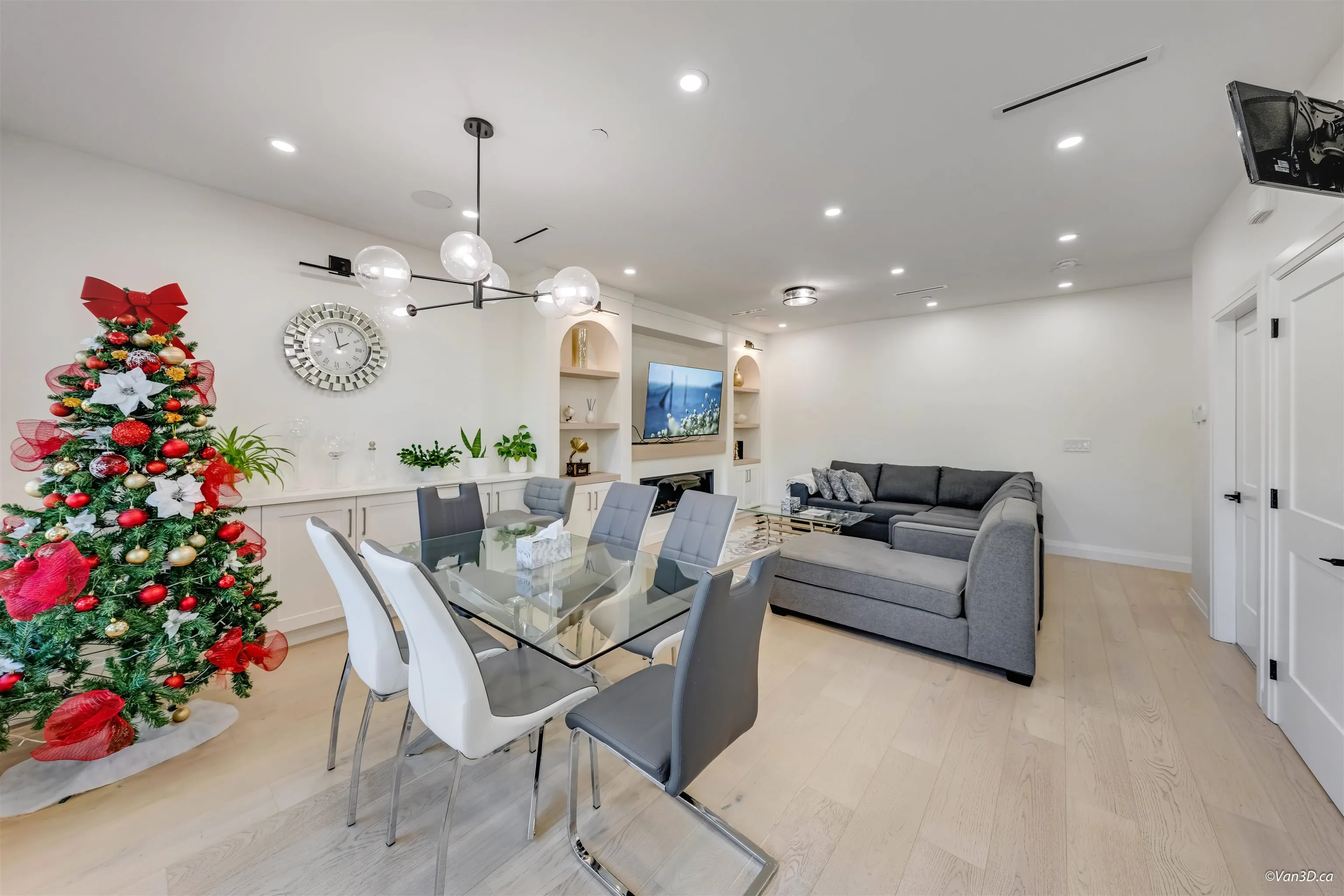 683 W 19th Avenue #2