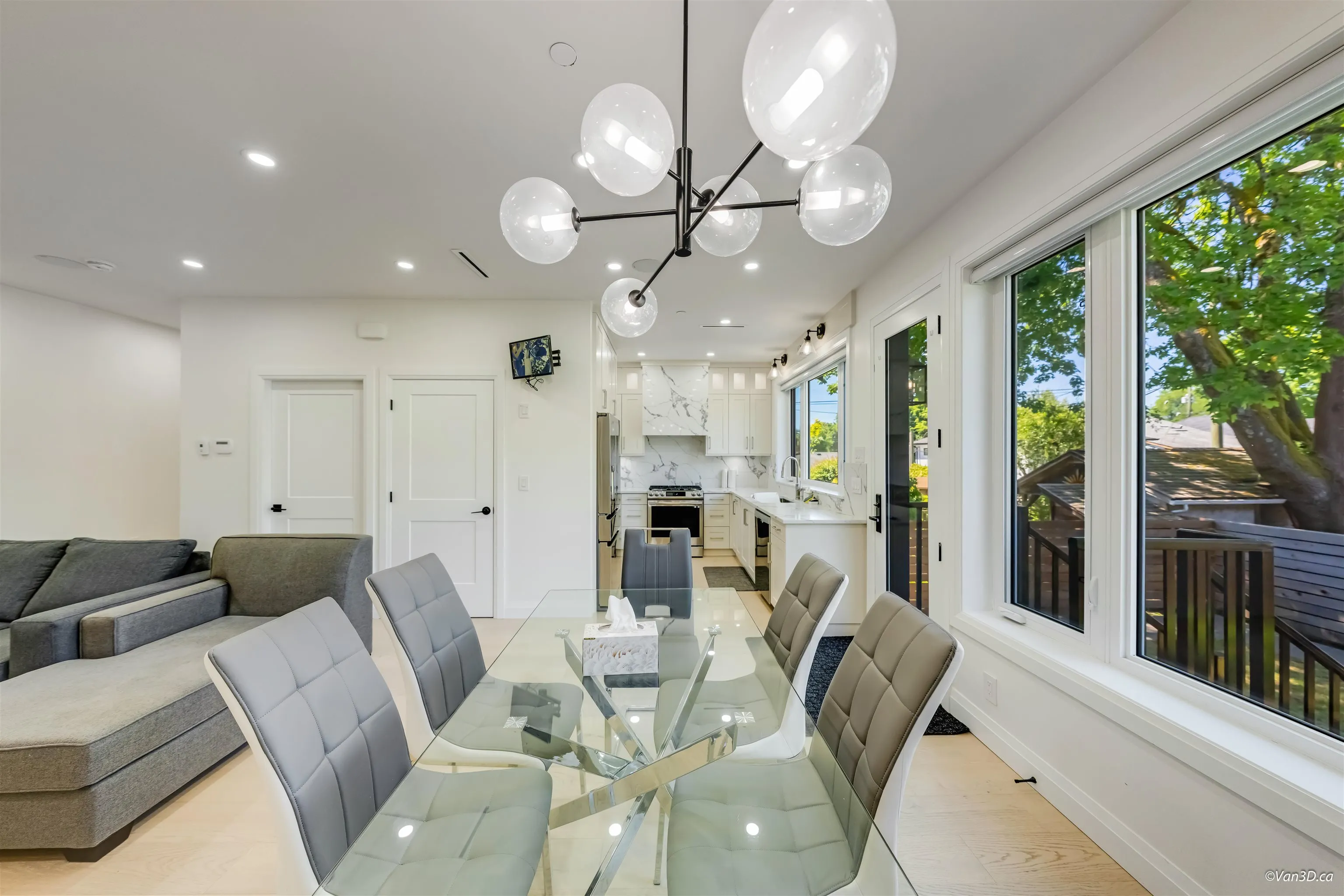 683 W 19th Avenue #2