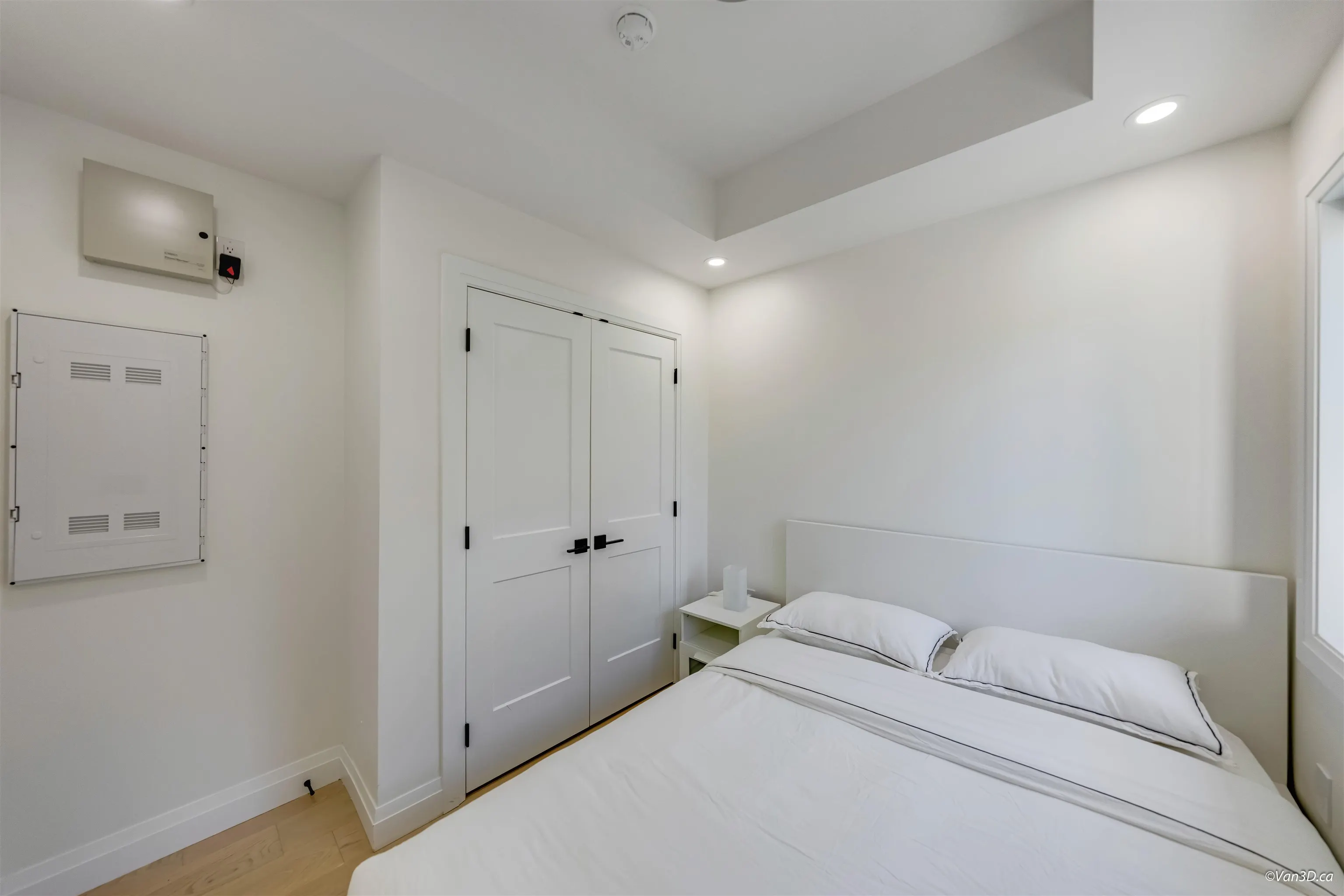 683 W 19th Avenue #2
