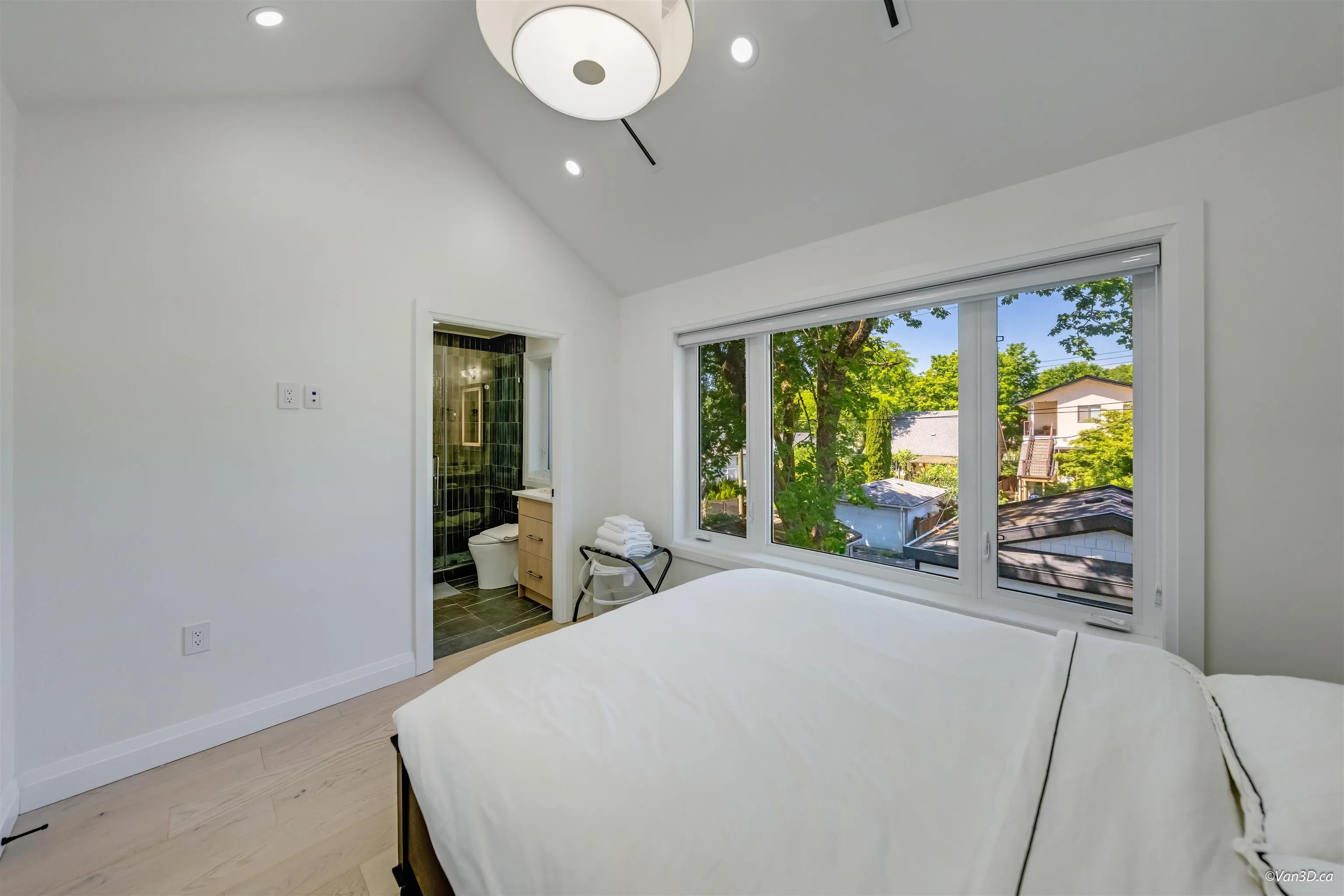 683 W 19th Avenue #2