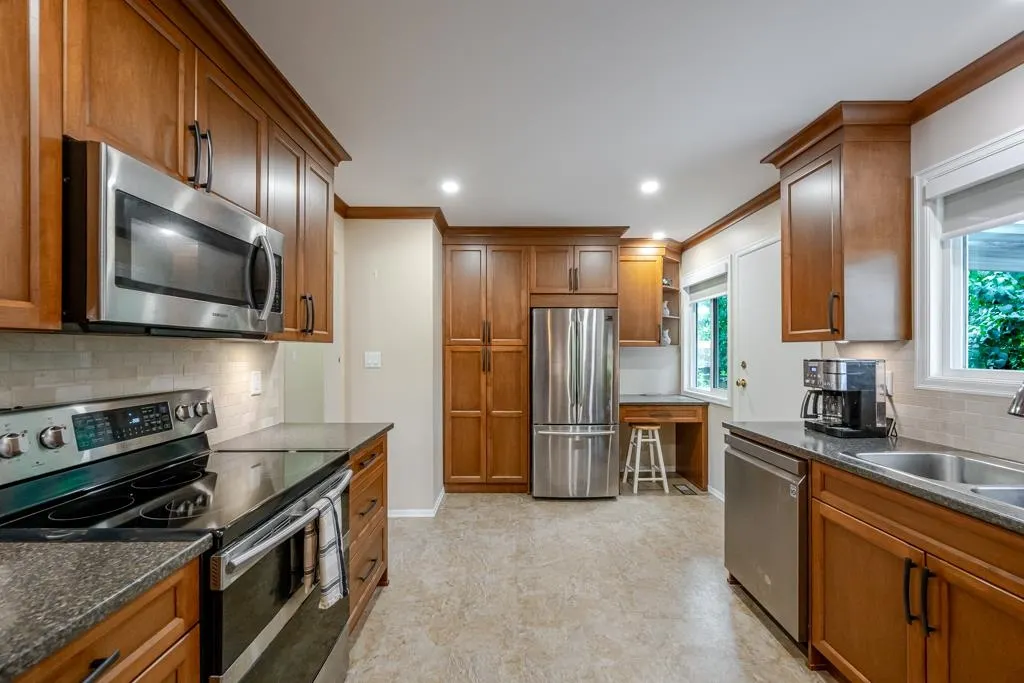 33010 Caithness Place