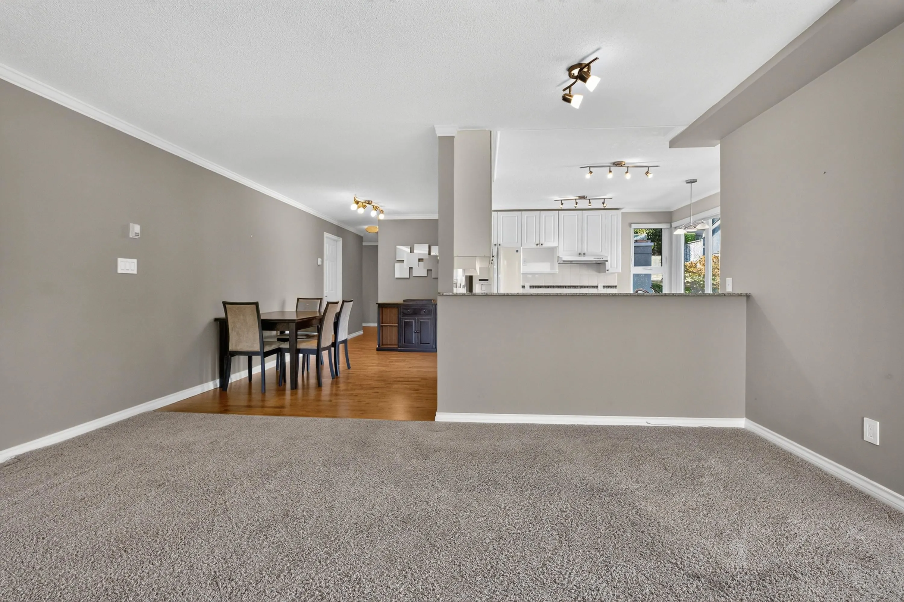 1400 View Crescent #404