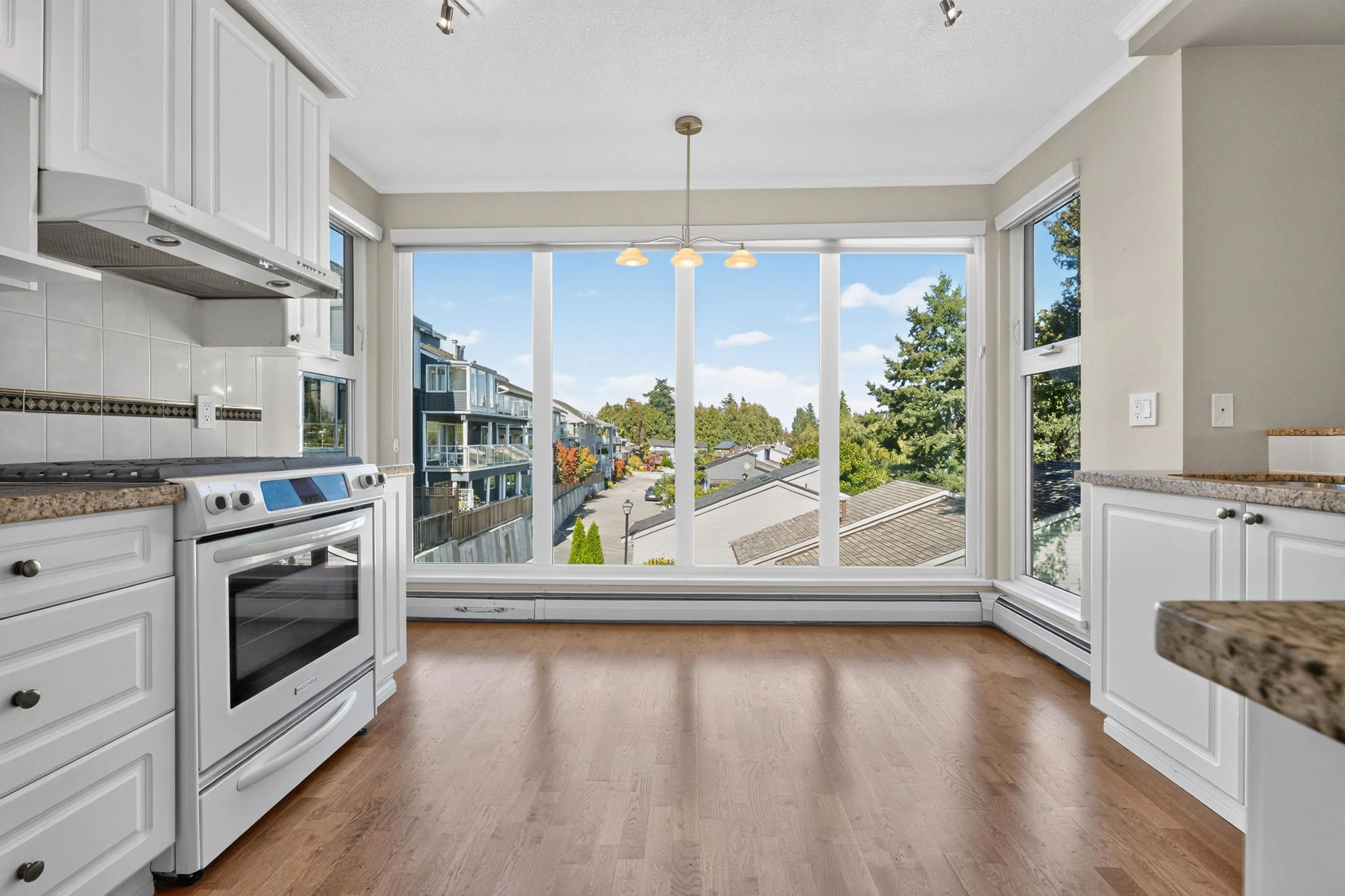 1400 View Crescent #404
