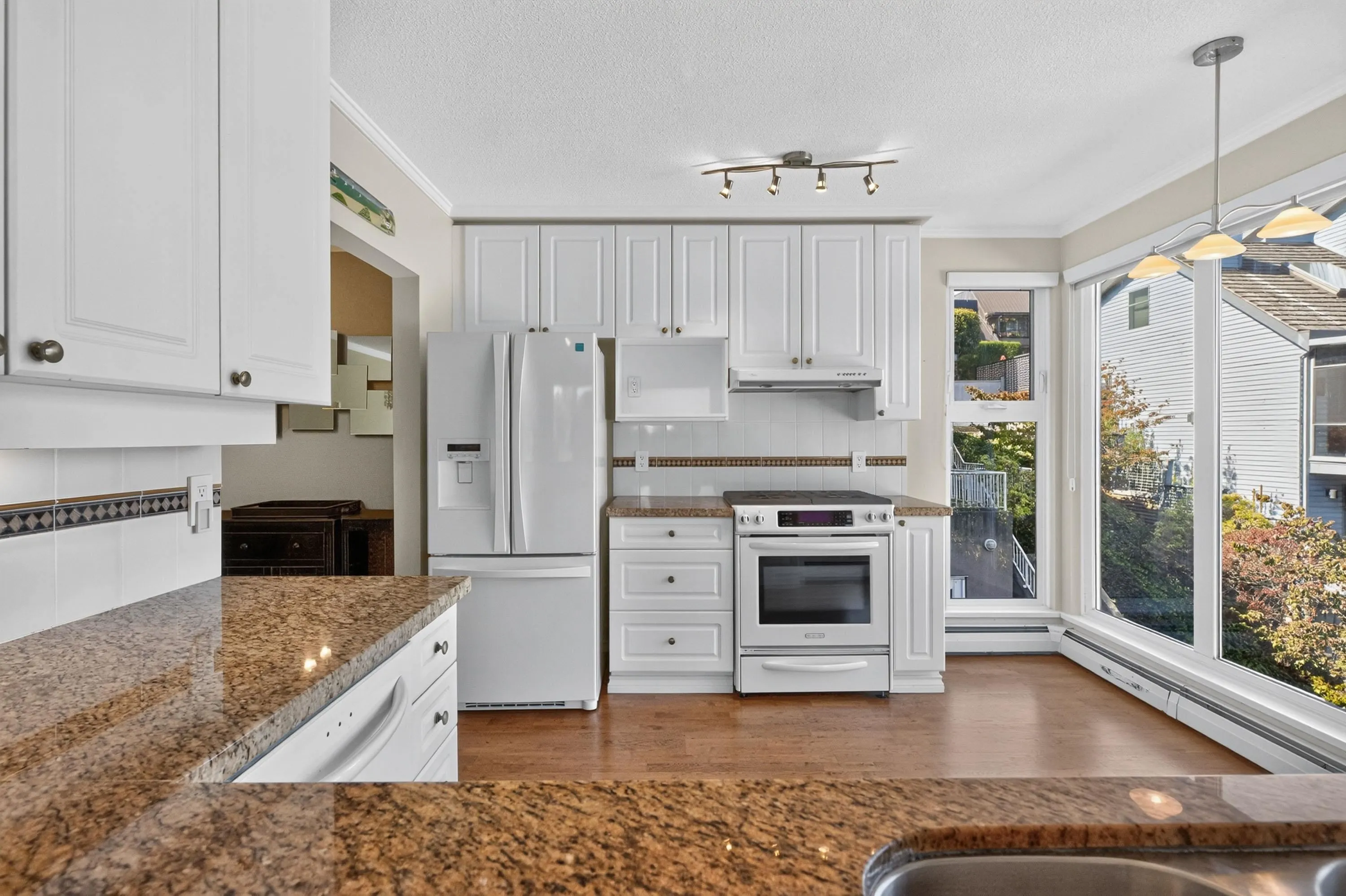 1400 View Crescent #404