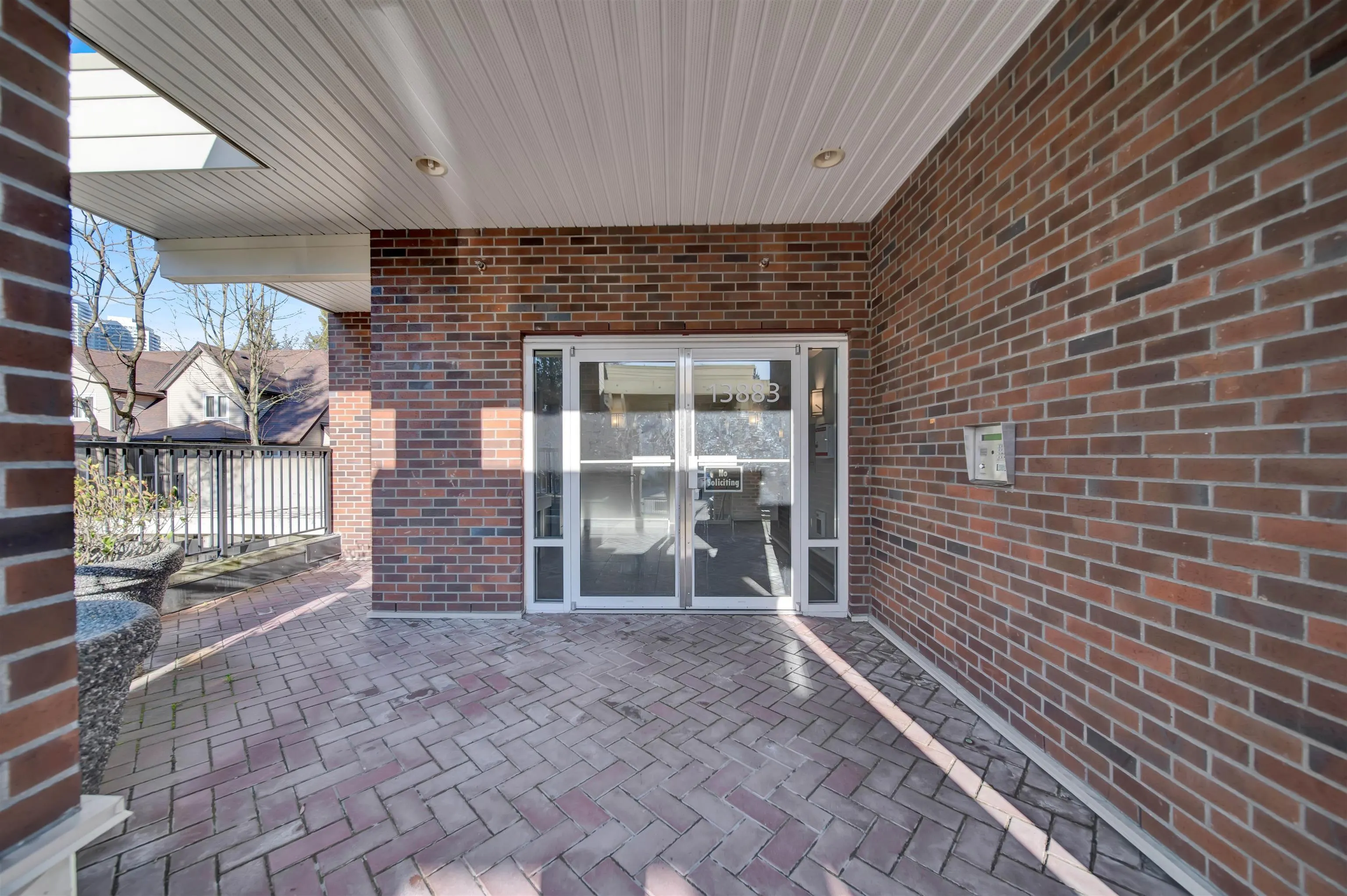 13883 Laurel Drive #201