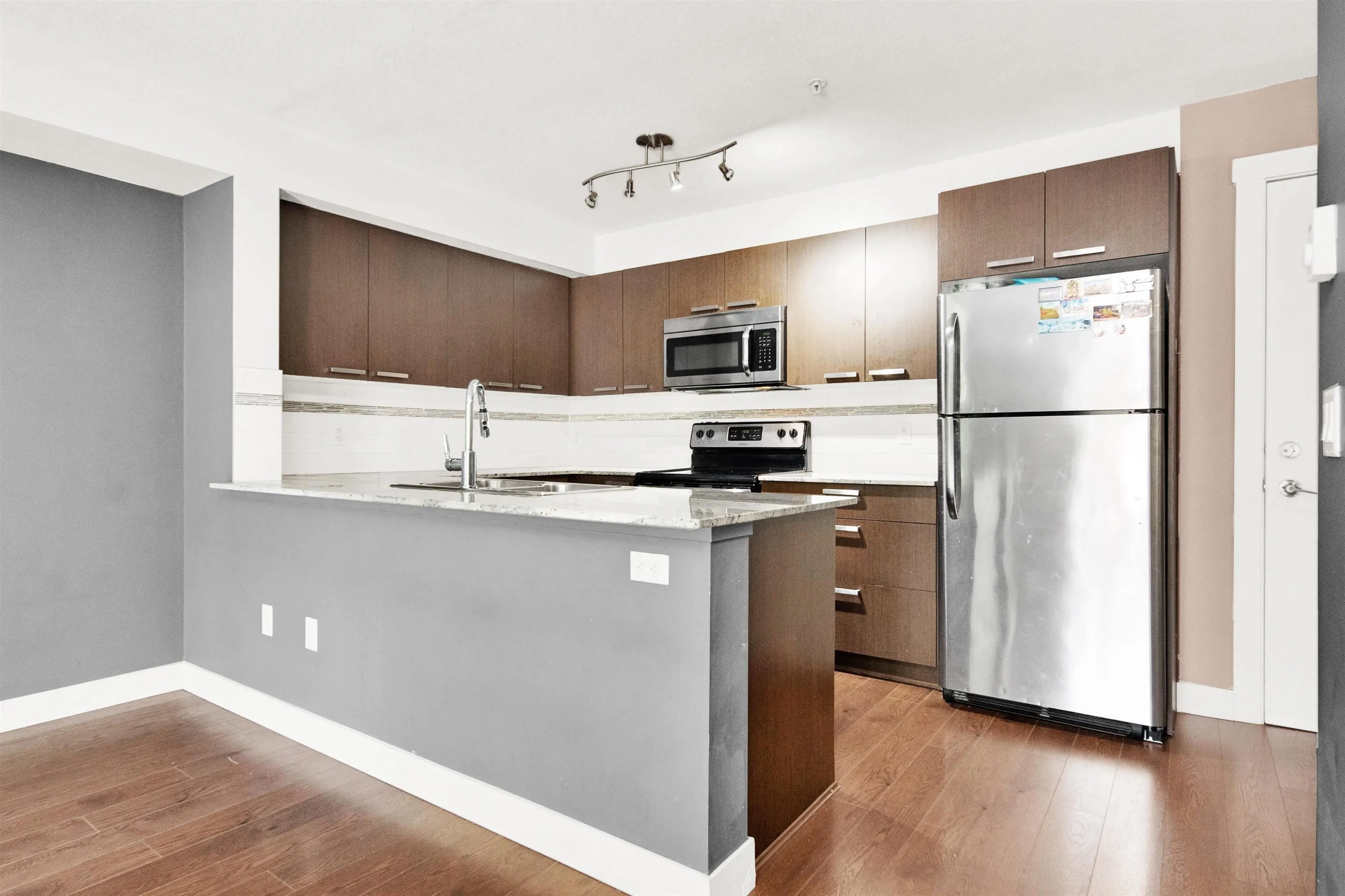 13883 Laurel Drive #201