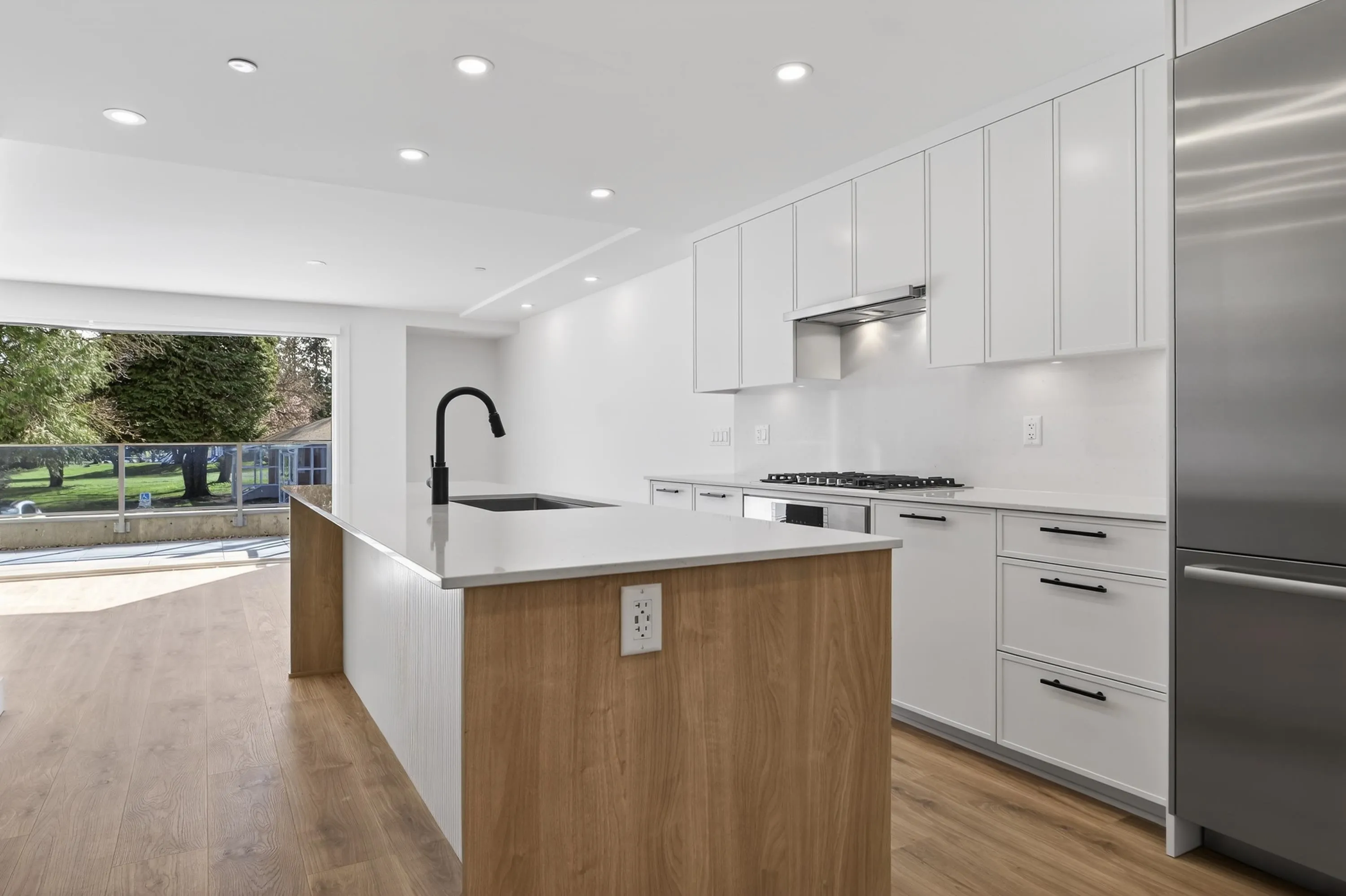 33160 Plaxton Crescent #6