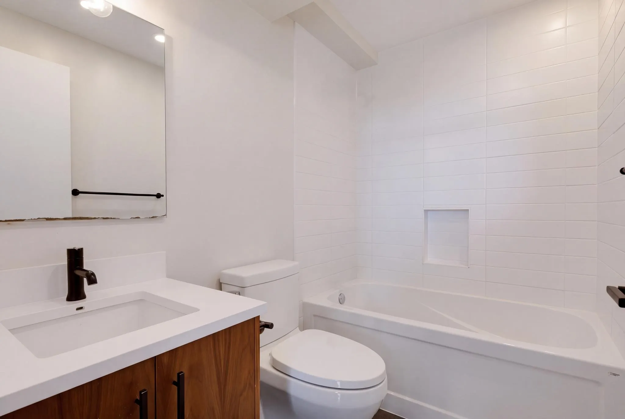 2370 W 2nd Avenue #902