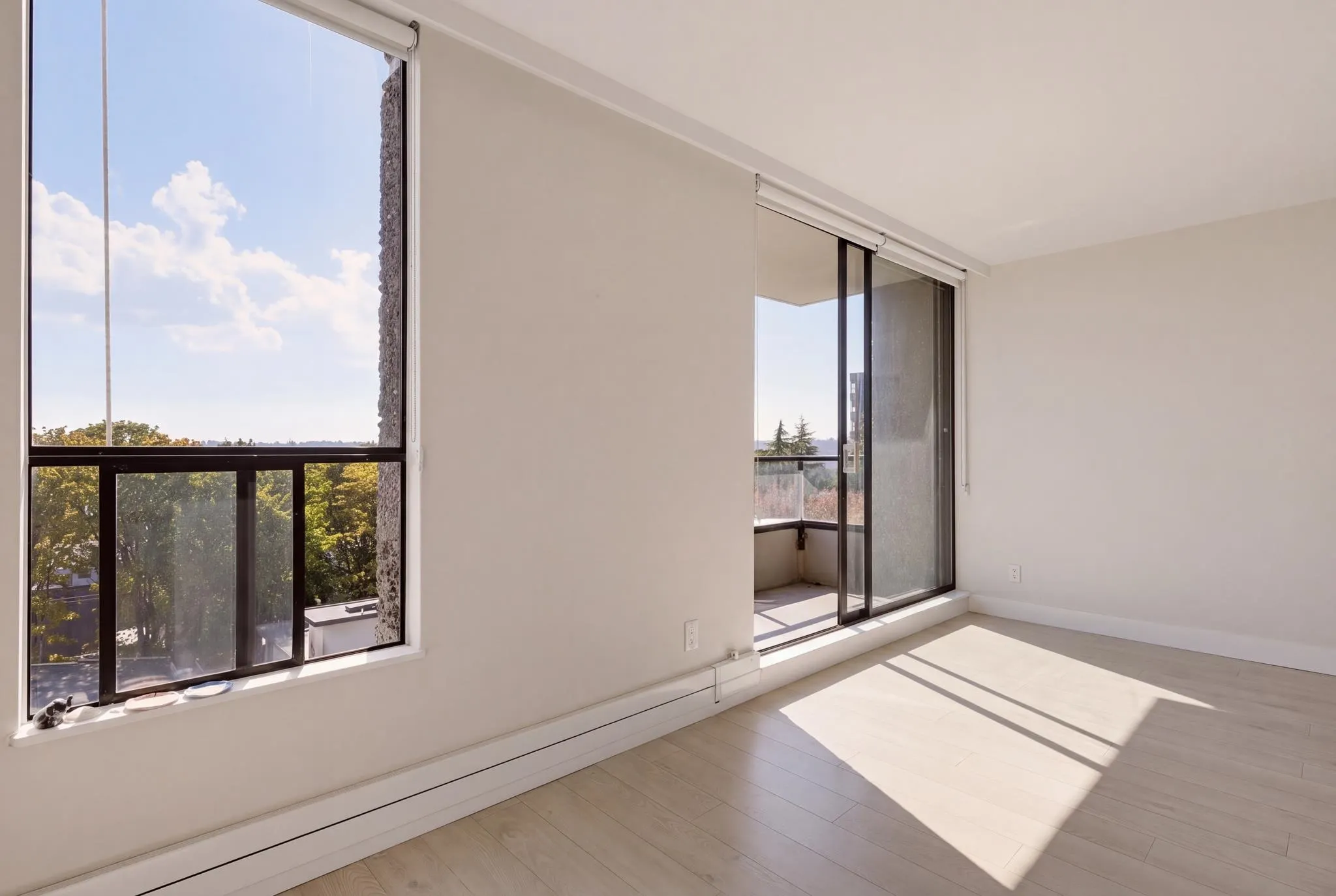 2370 W 2nd Avenue #902