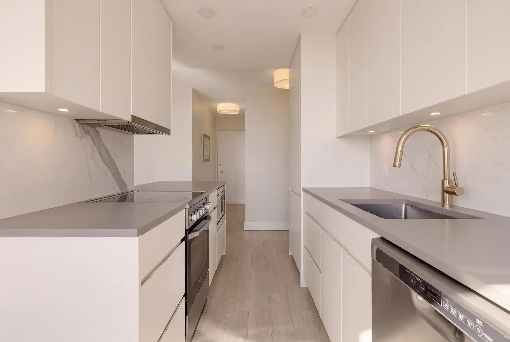 2370 W 2nd Avenue #902