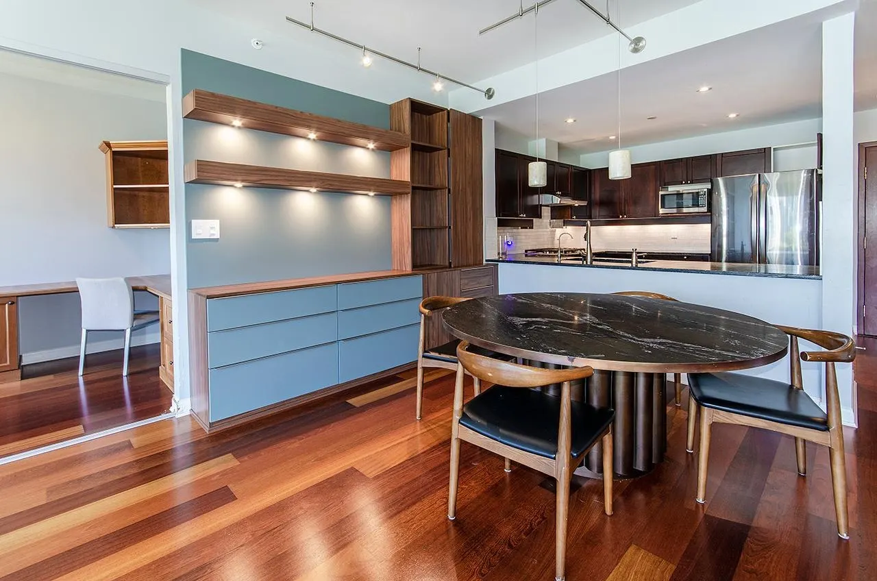 1383 Marinaside Crescent #702