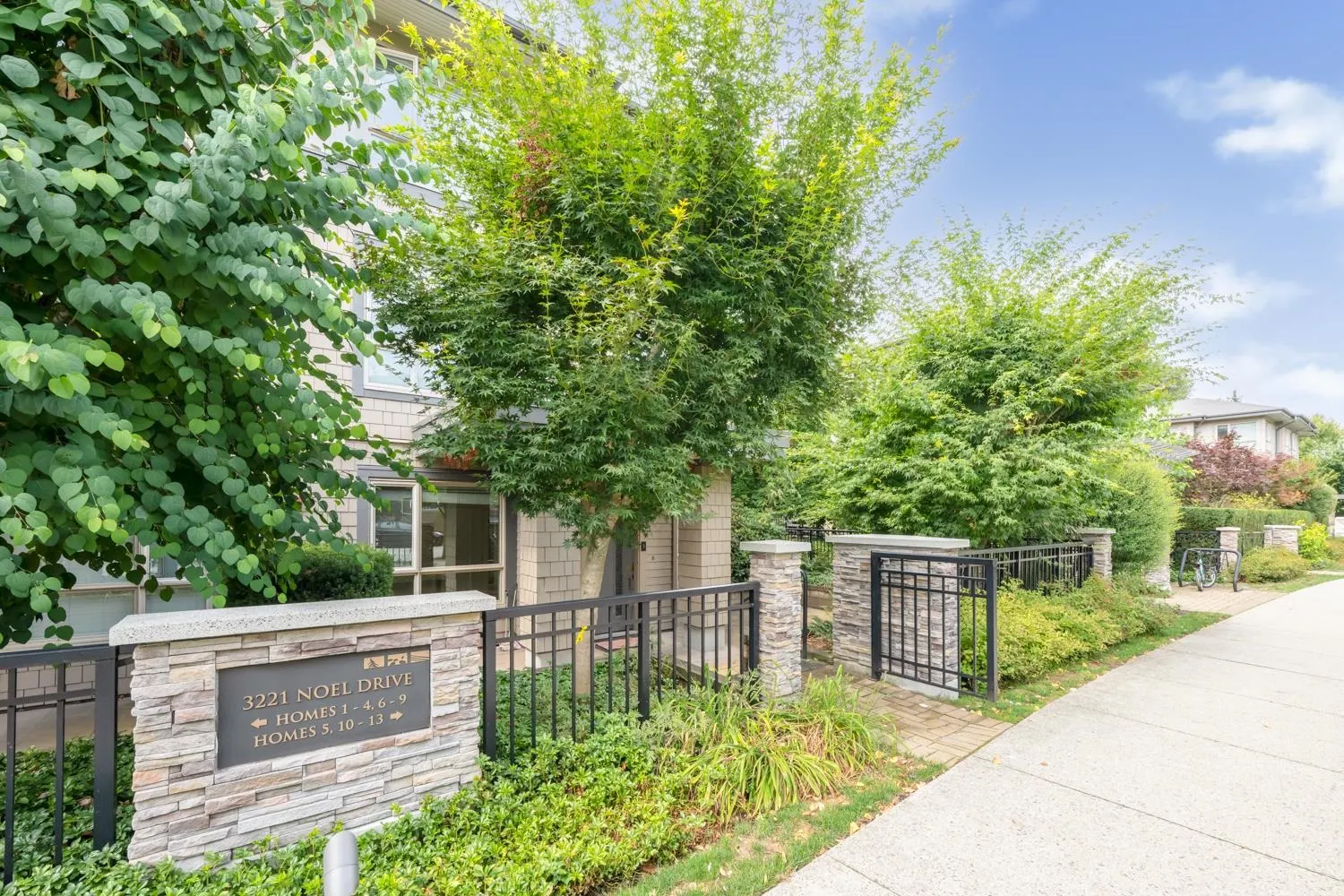3221 Noel Drive #5