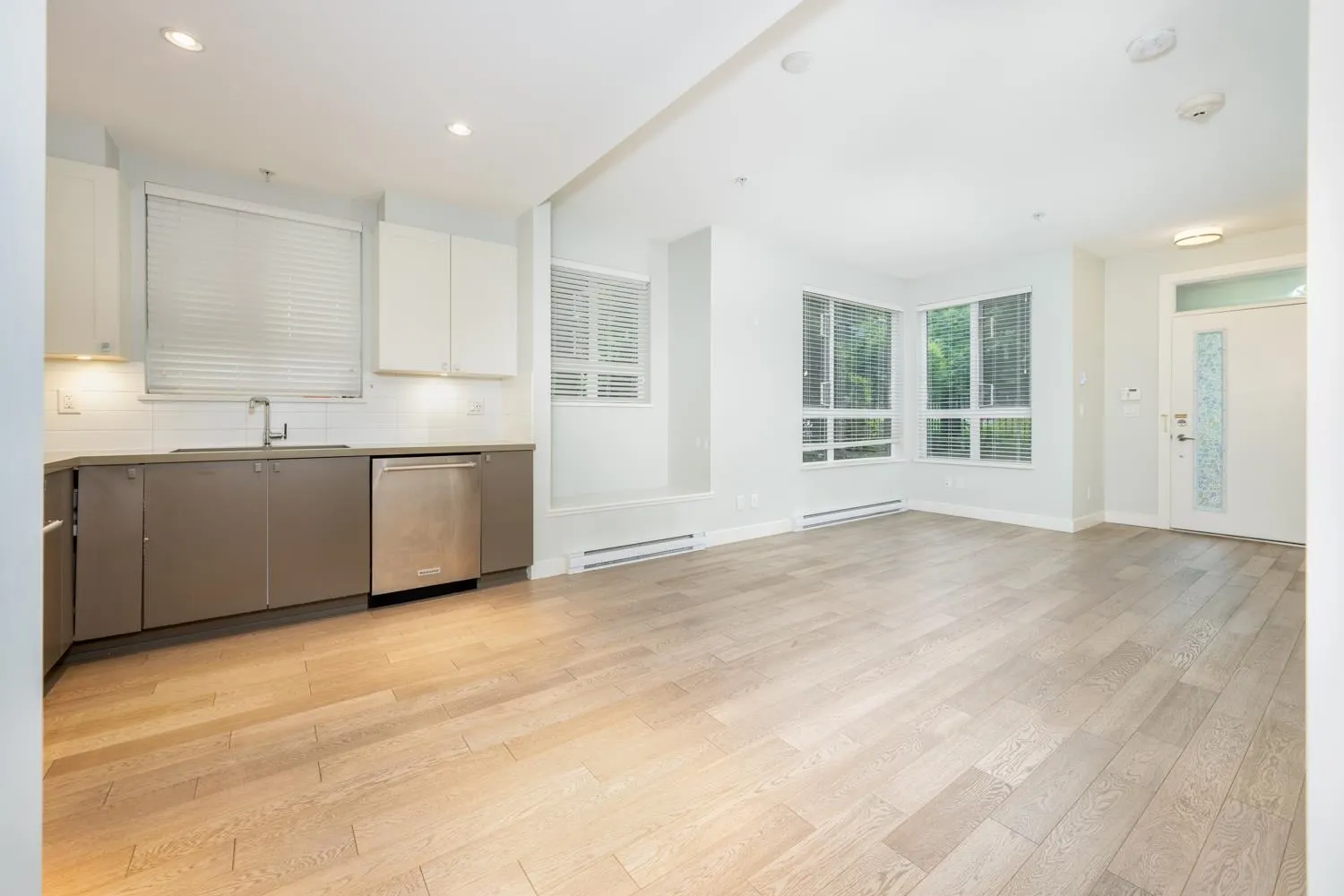 3221 Noel Drive #5