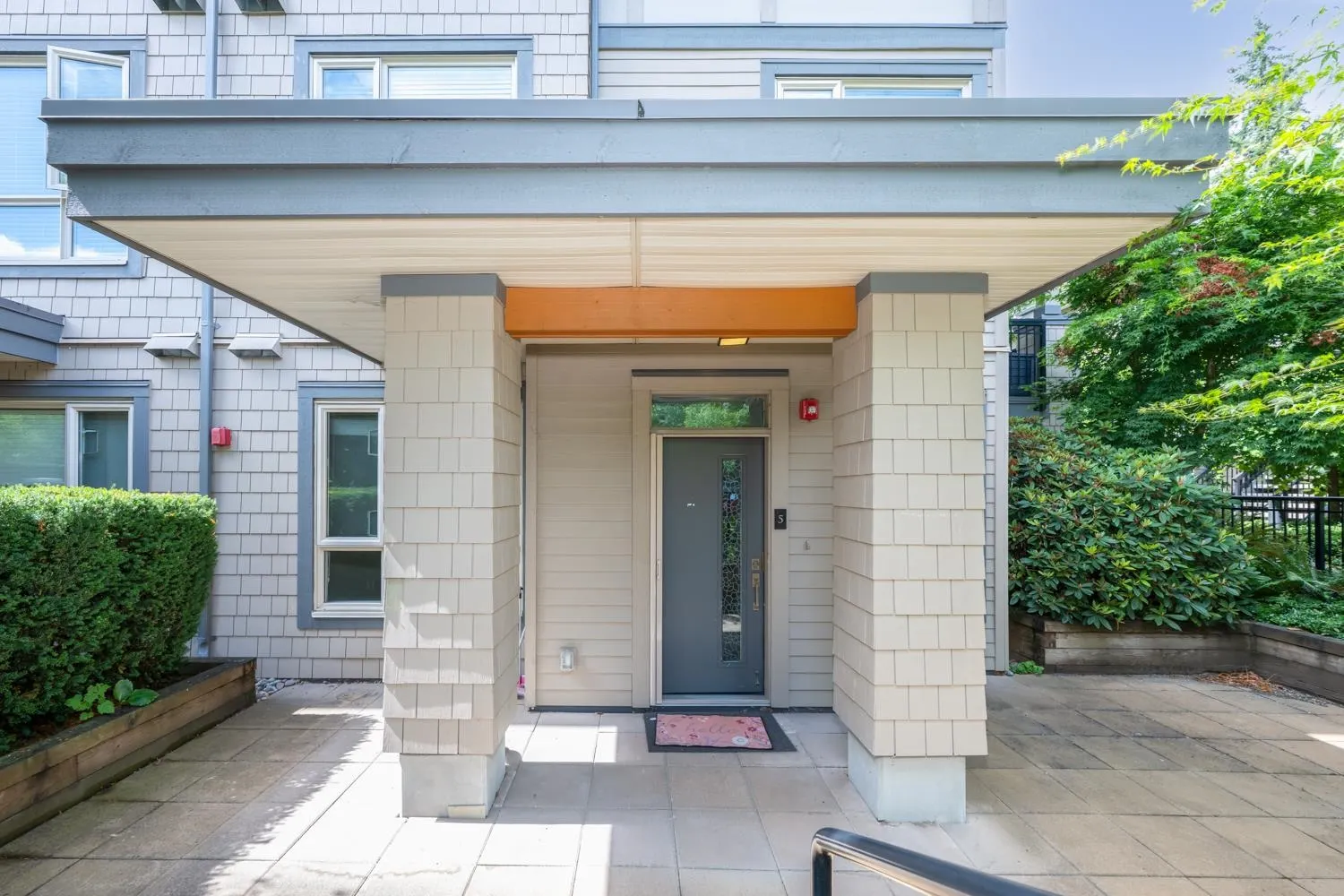 3221 Noel Drive #5