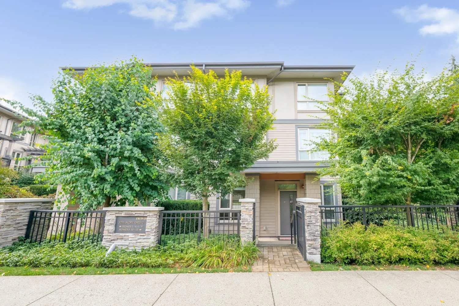 3221 Noel Drive #5
