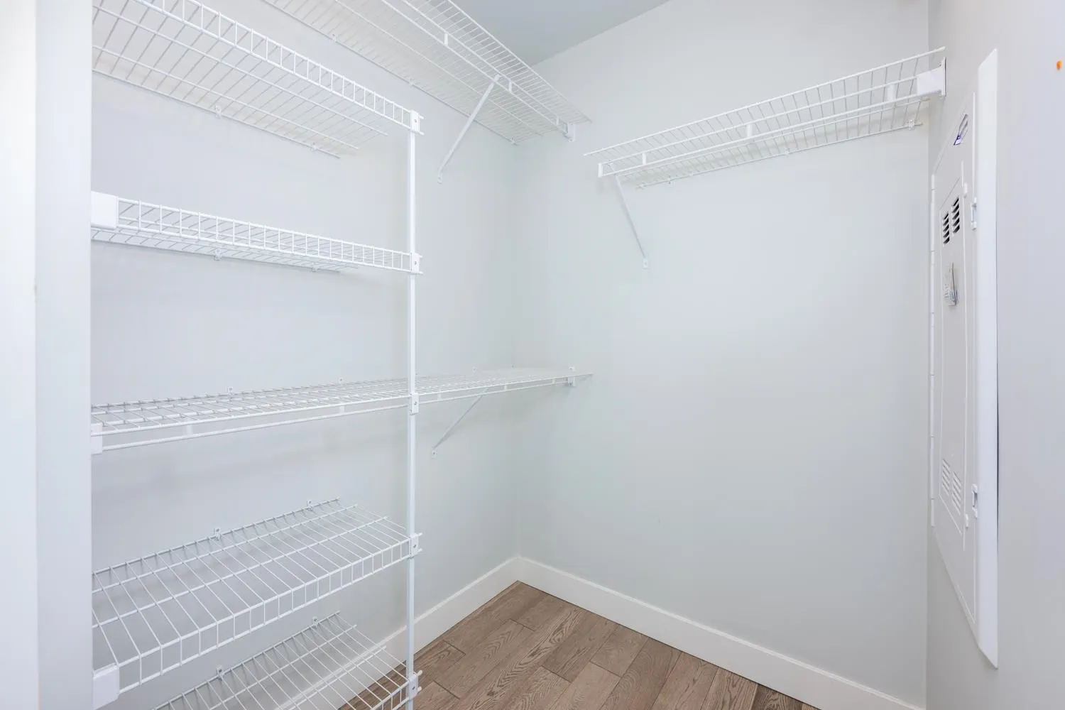 3221 Noel Drive #5