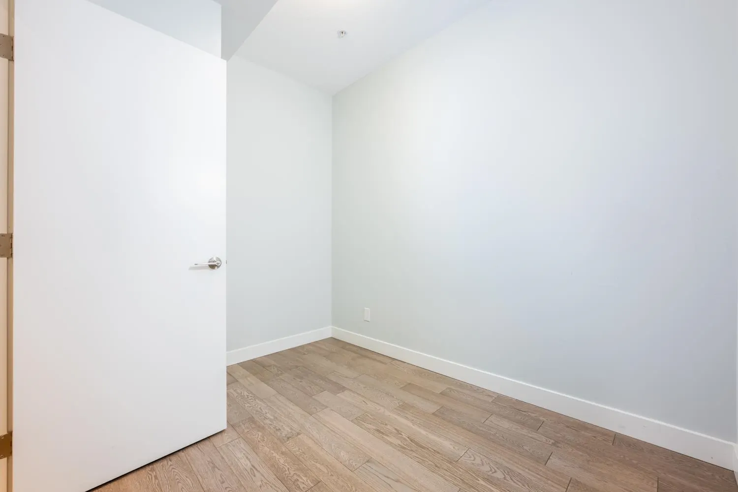 3221 Noel Drive #5