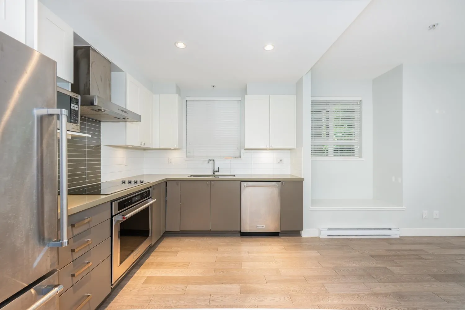 3221 Noel Drive #5