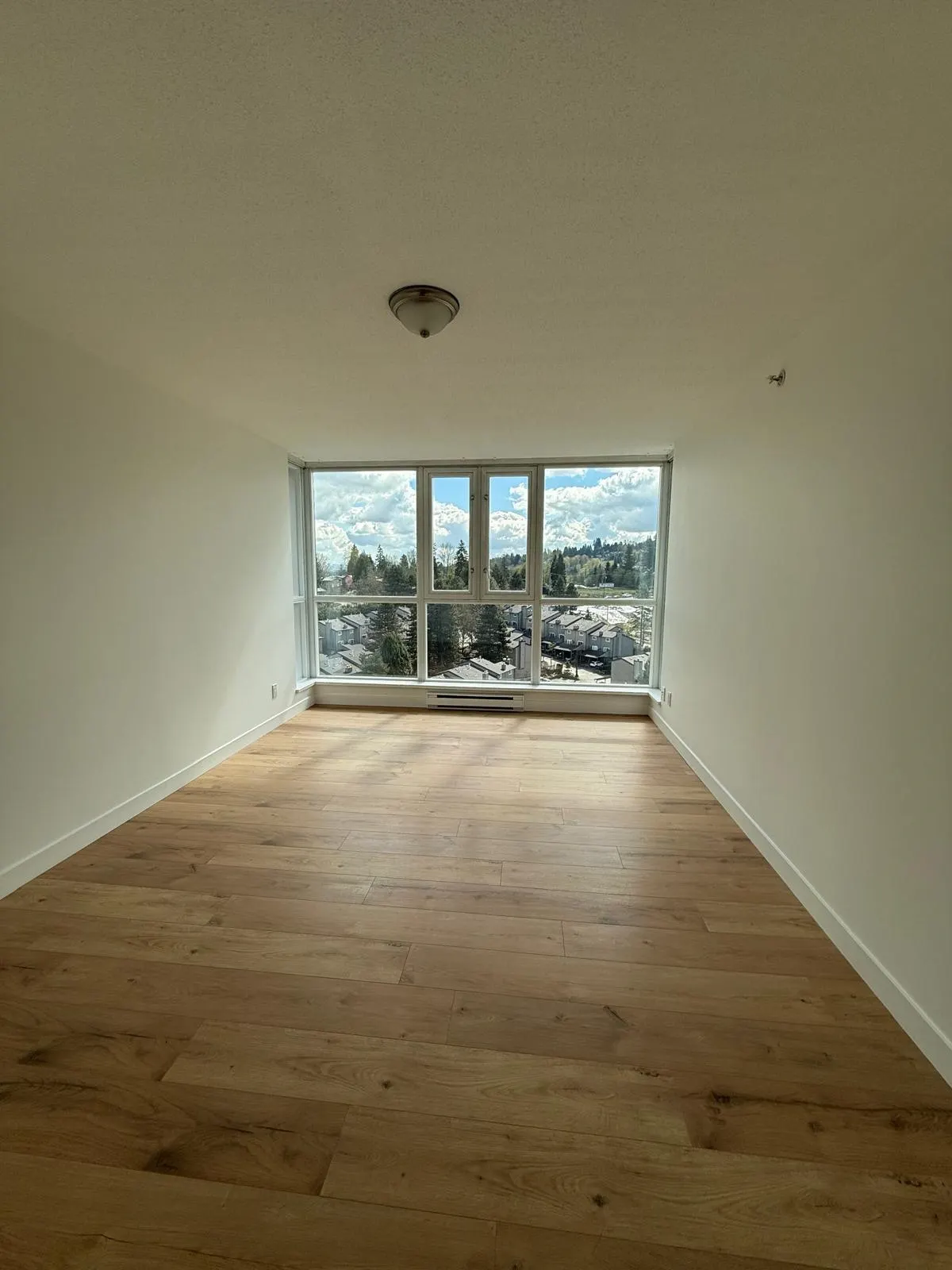 235 Guildford Way #1603