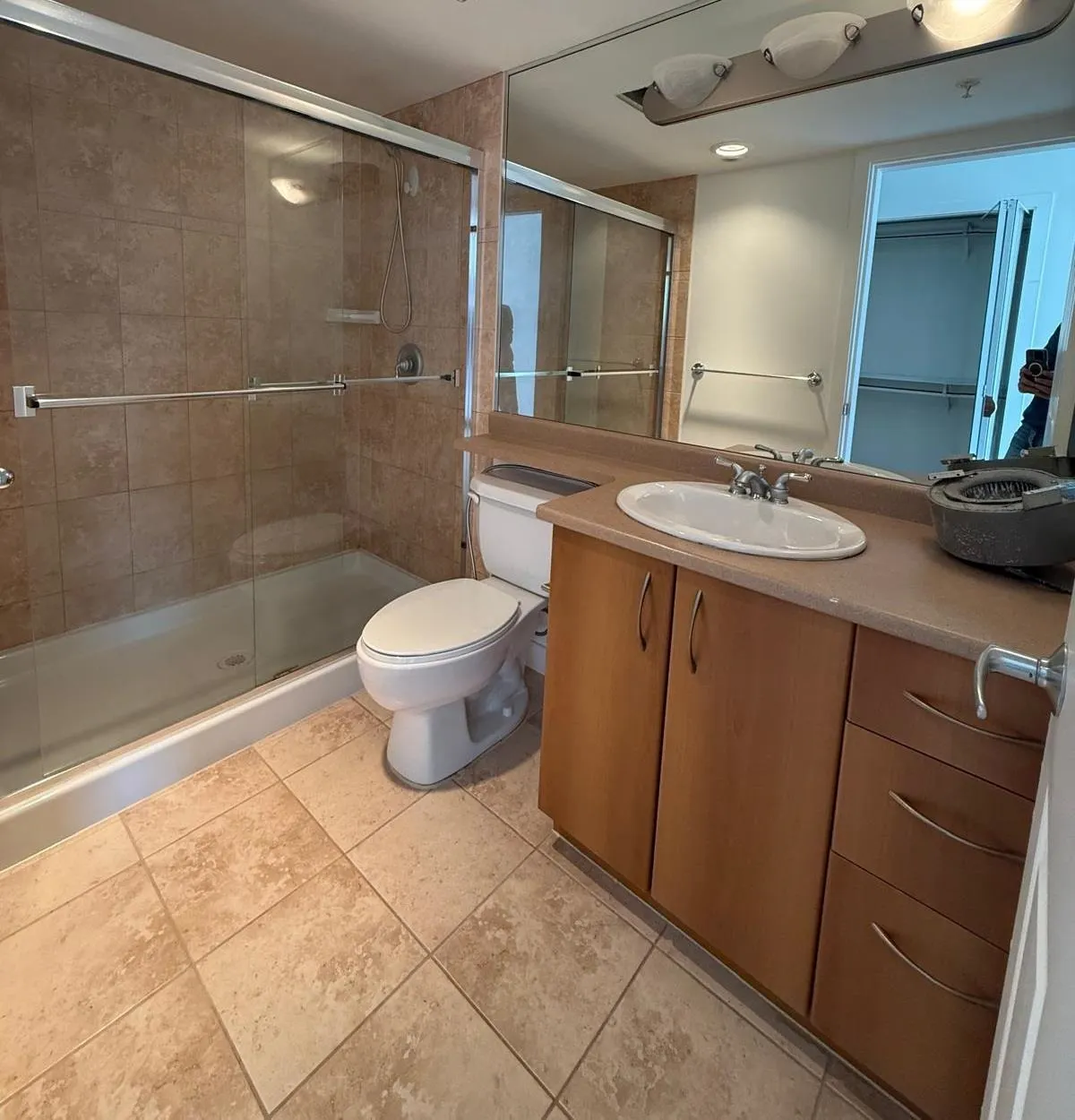 235 Guildford Way #1603