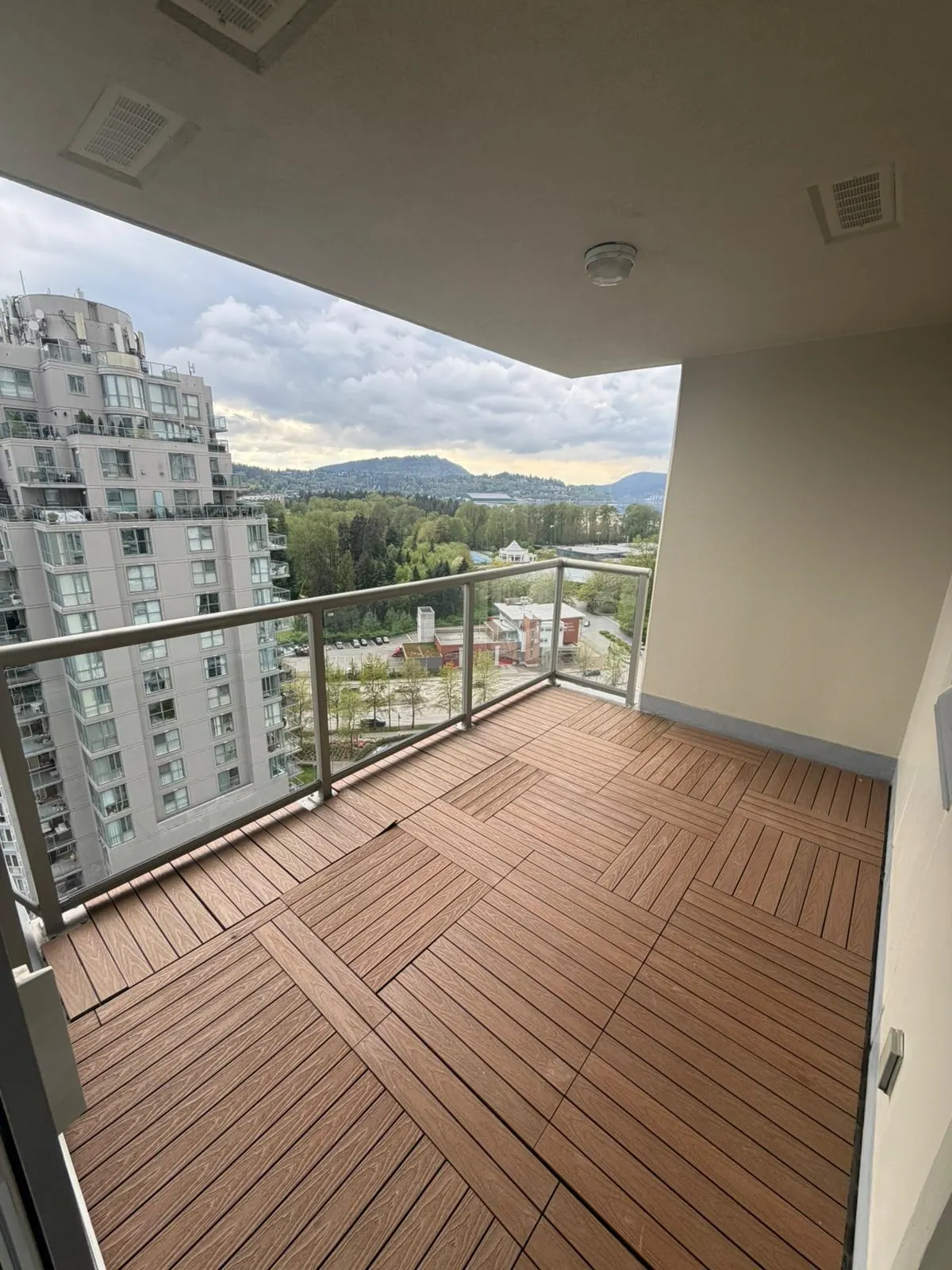 235 Guildford Way #1603