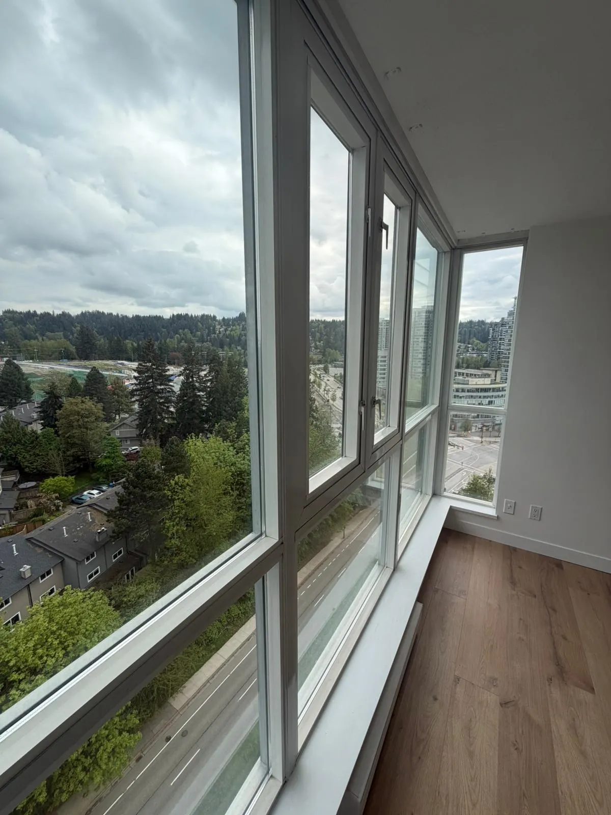 235 Guildford Way #1603