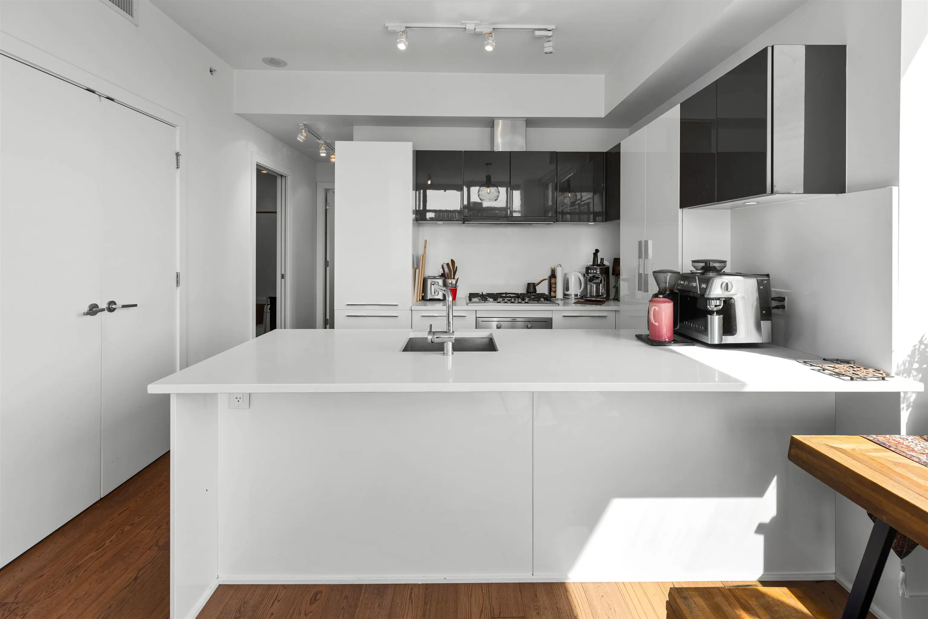 108 E 1st Avenue #1001
