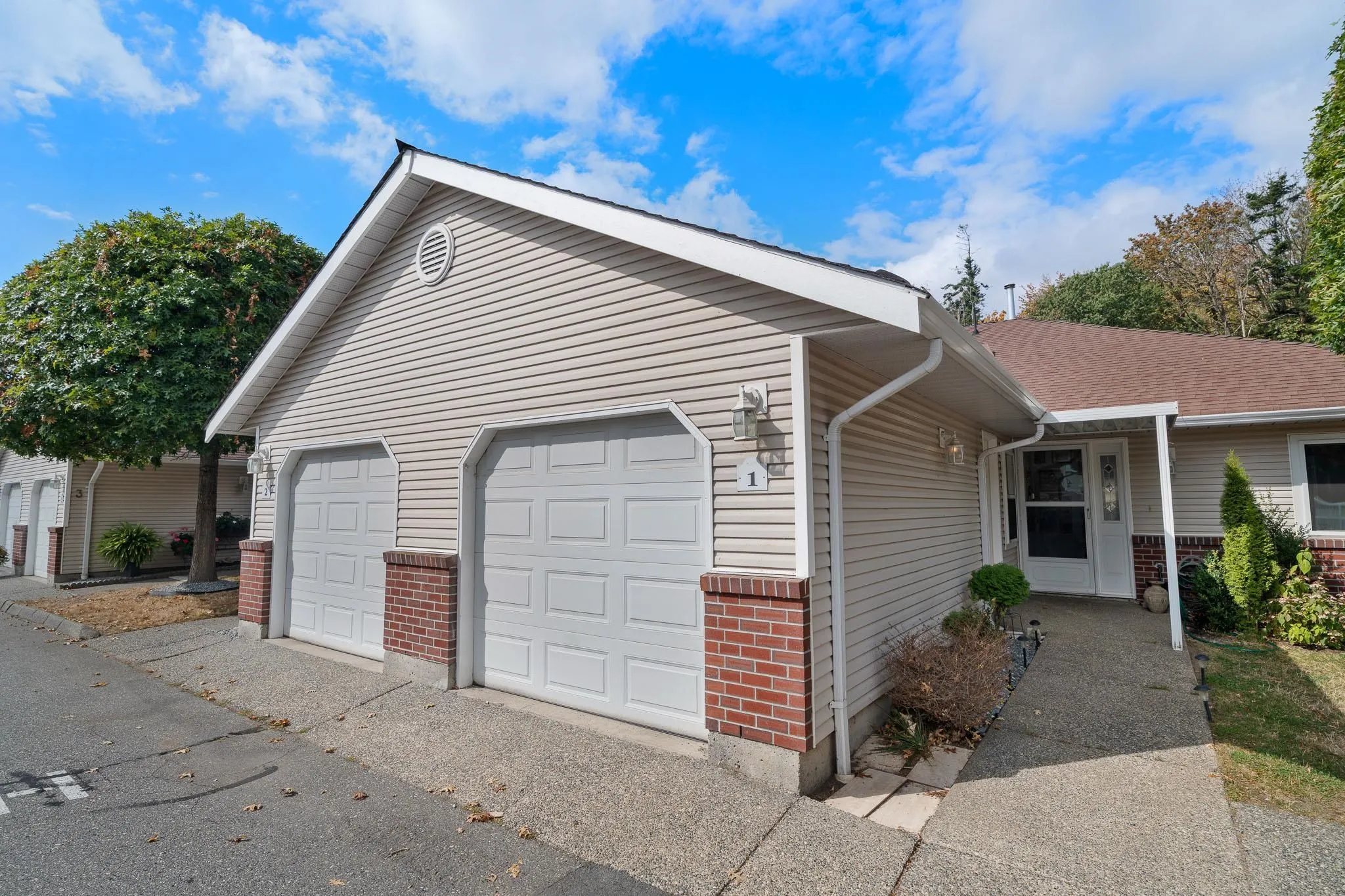 2081 Winfield Drive #1