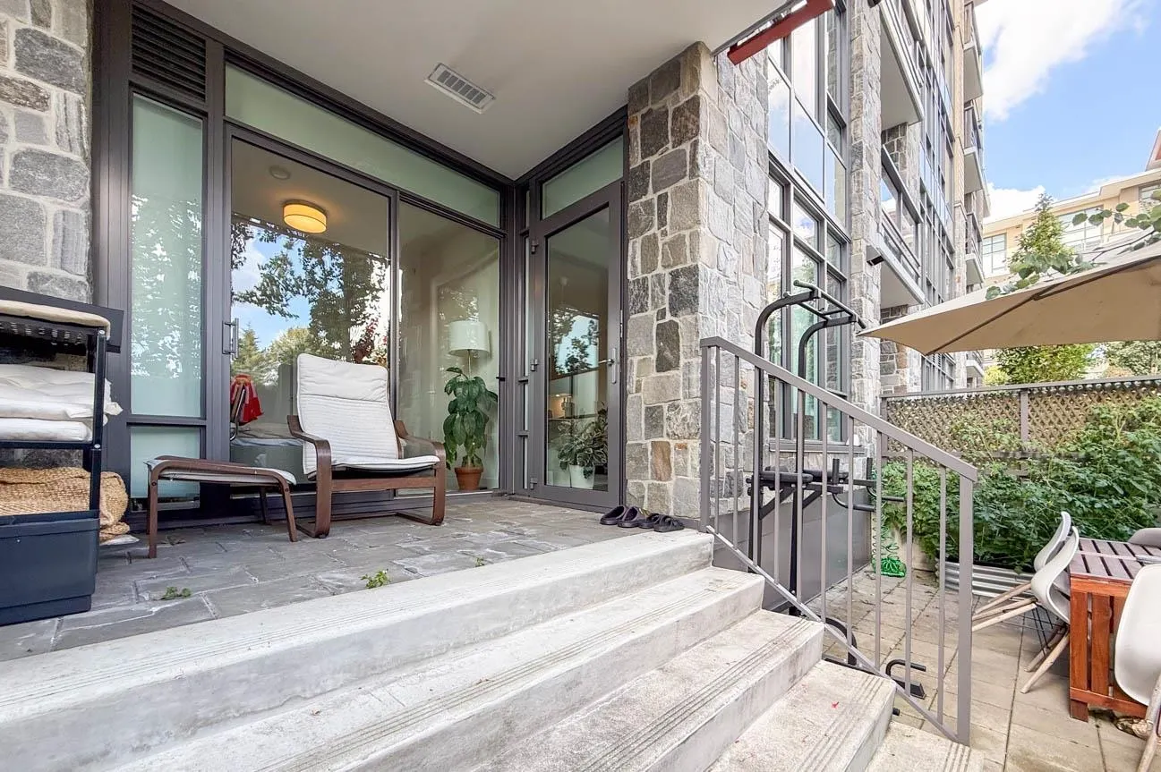 2738 Library Lane #108