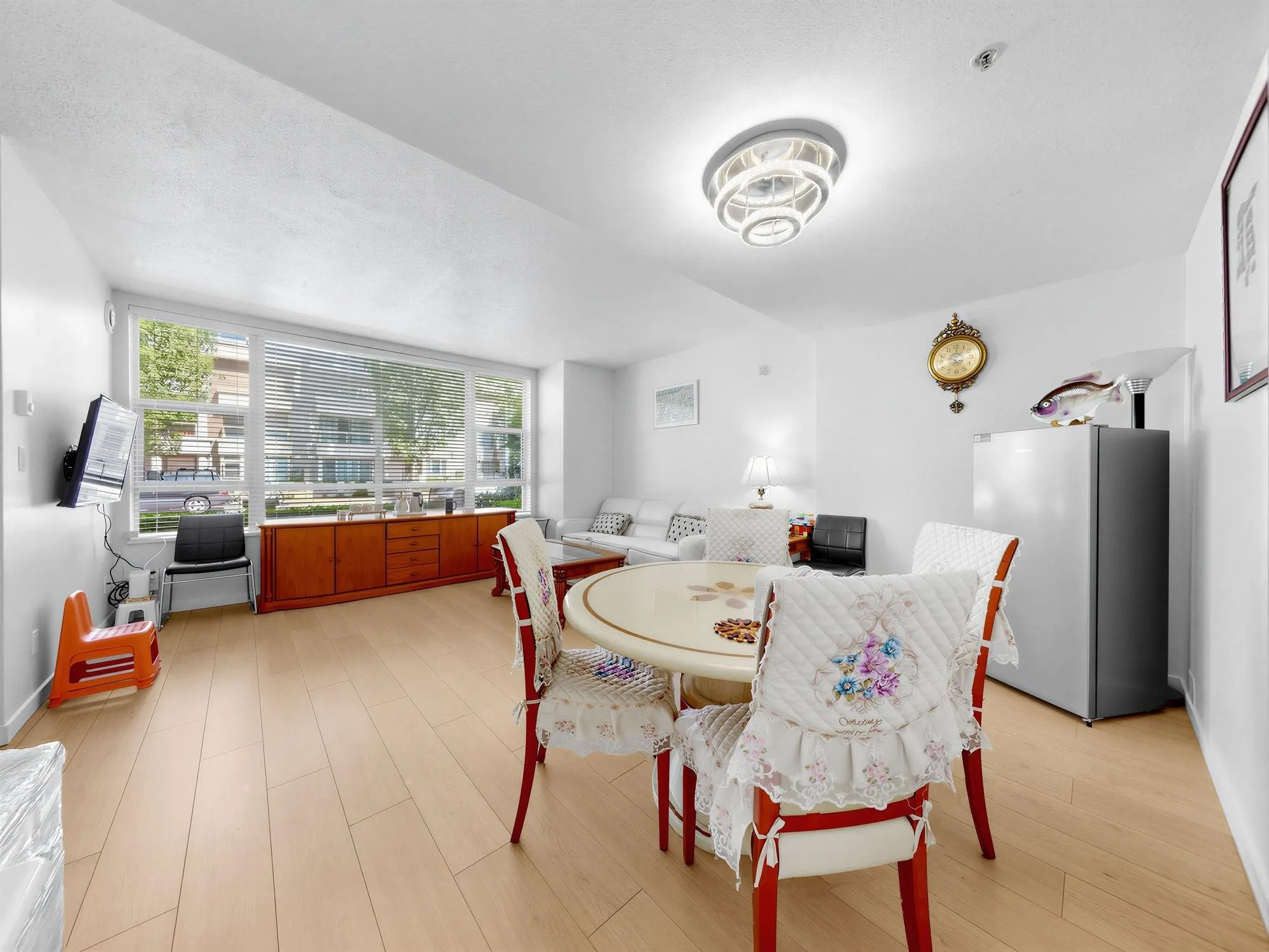 8268 Saba Road
