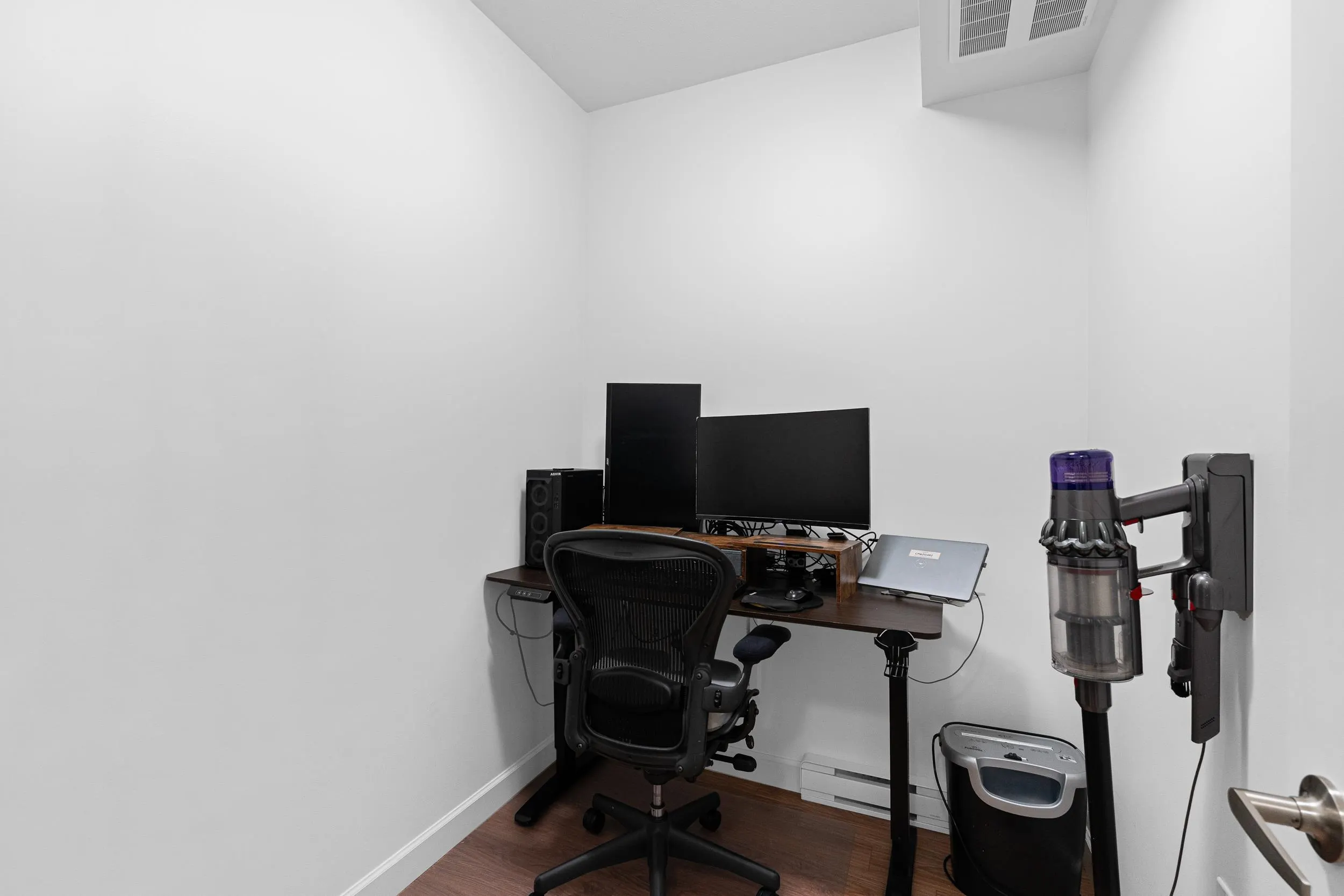 8157 207 Street #405