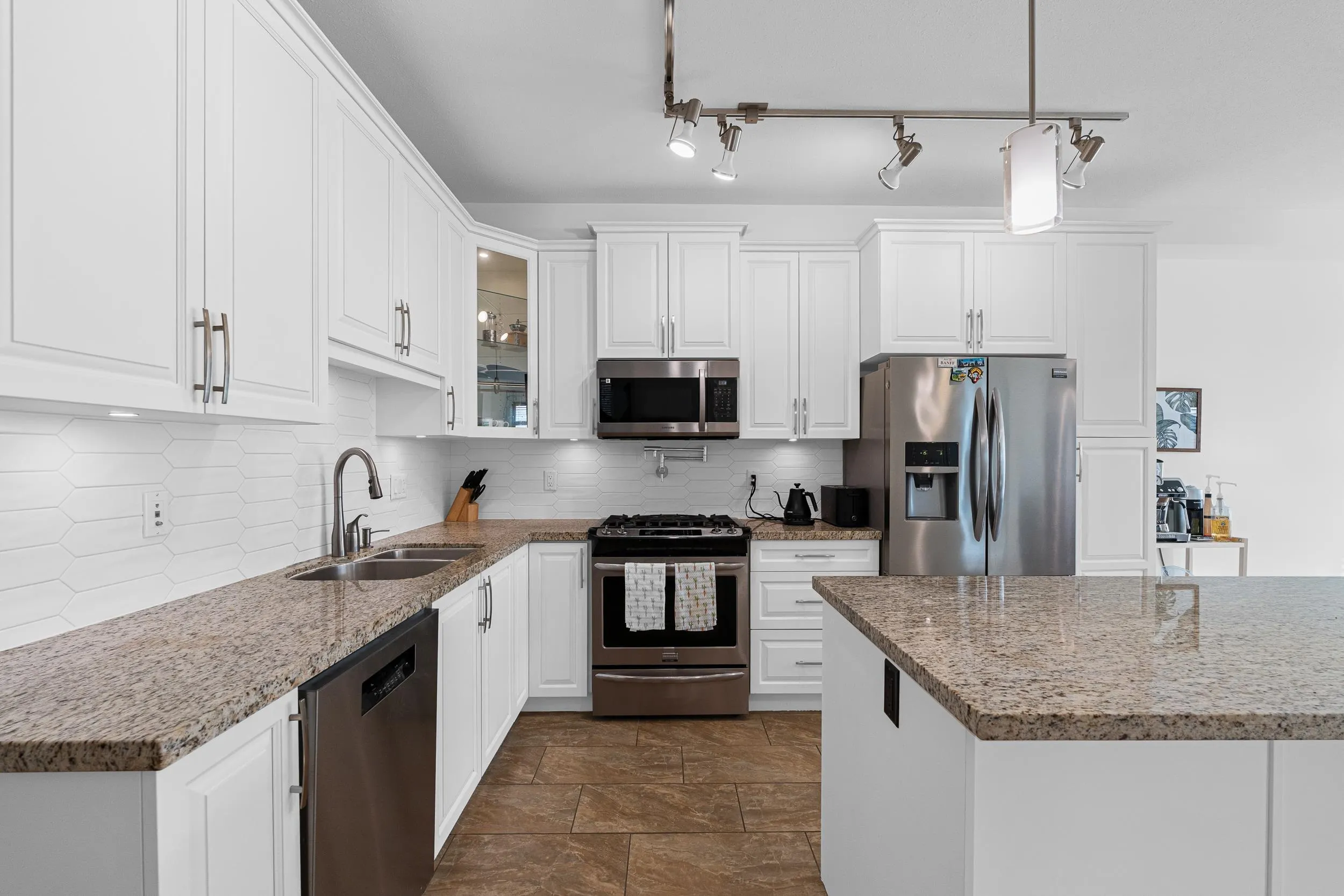 8157 207 Street #405