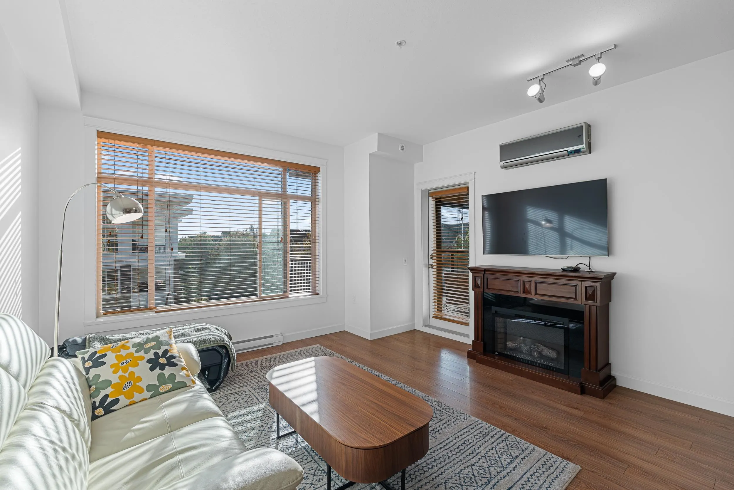 8157 207 Street #405