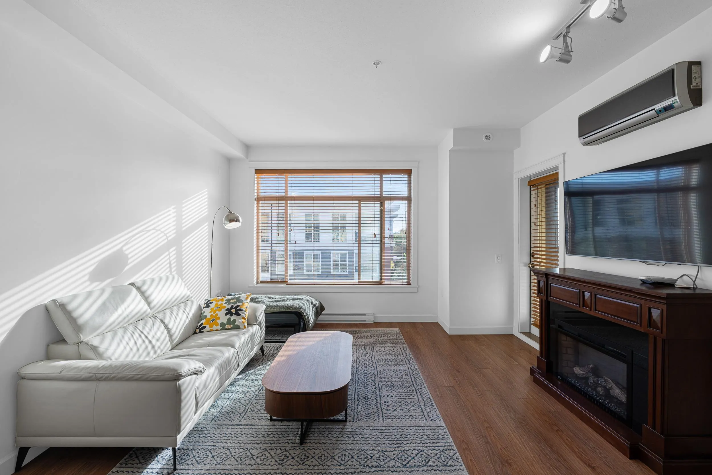 8157 207 Street #405