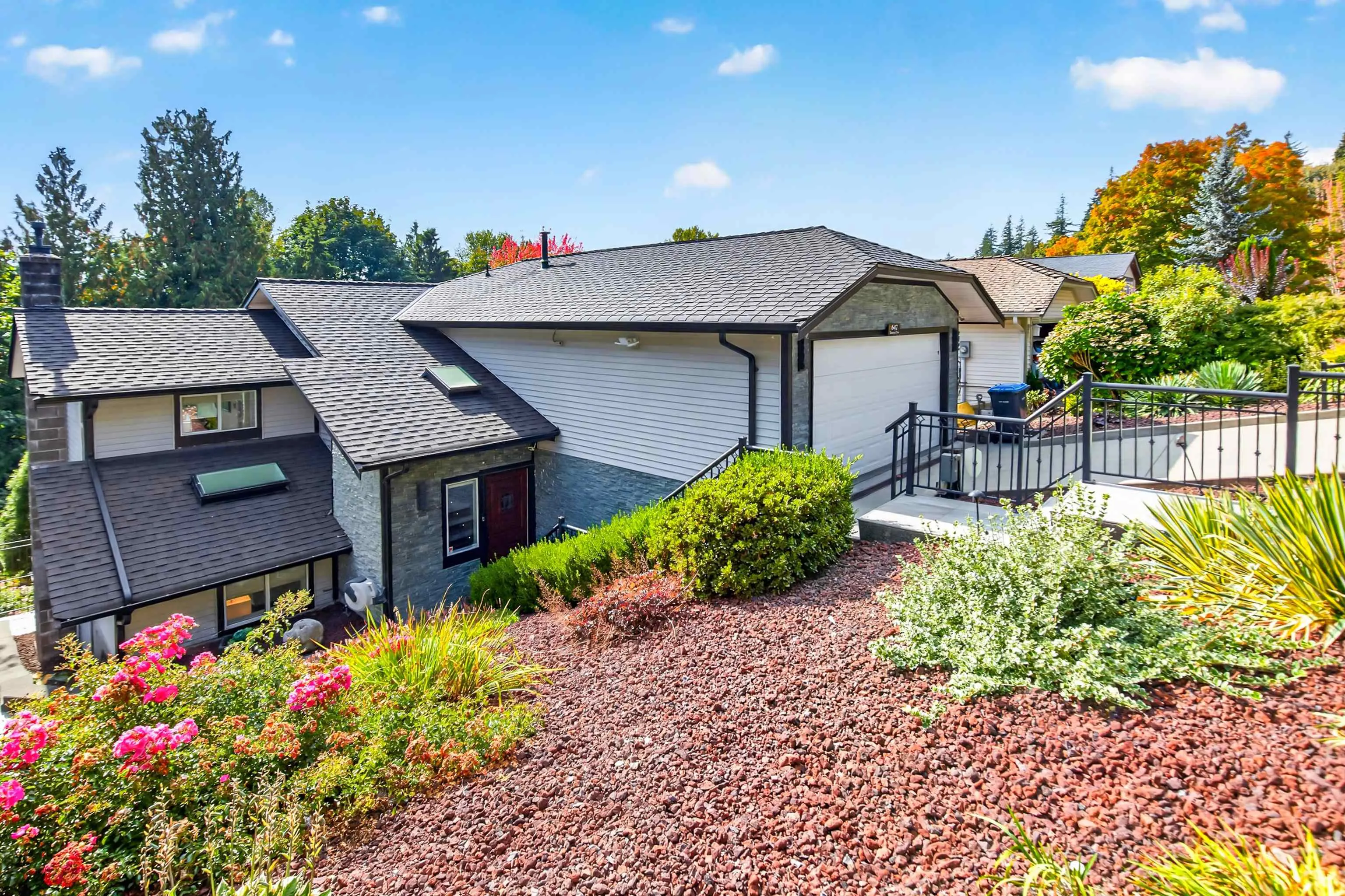 647 Thurston Close