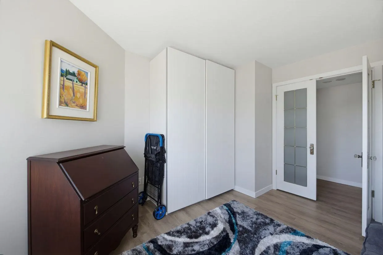 1045 Quayside Drive #1606